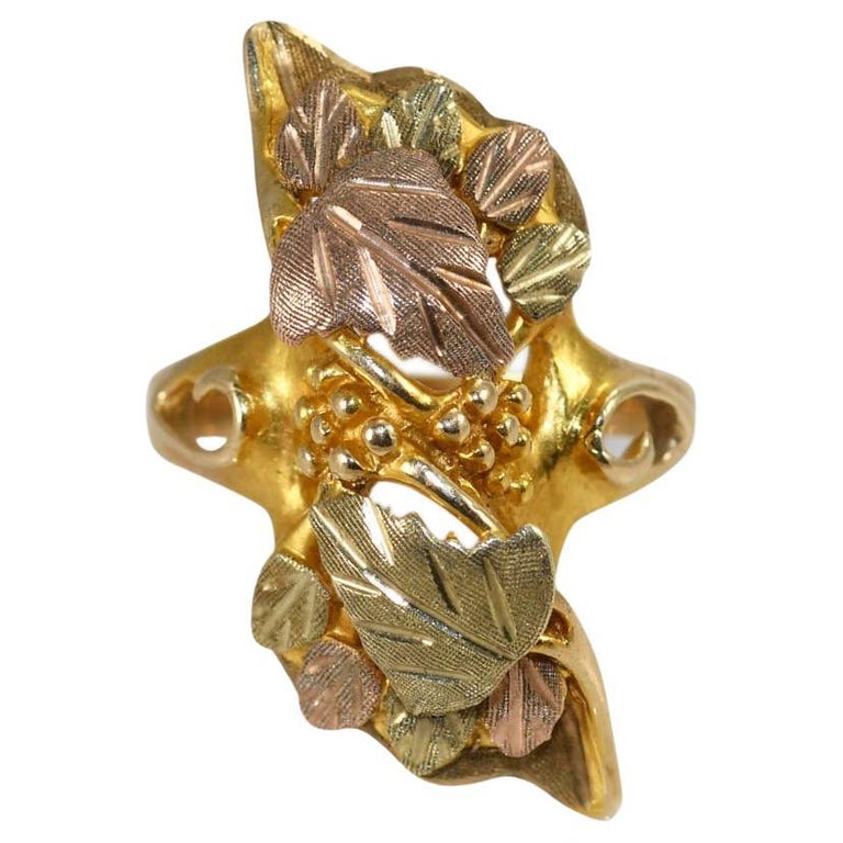10k Yellow and Rose Gold Leaf Design Ring 6.6gr For Sale at 1stDibs