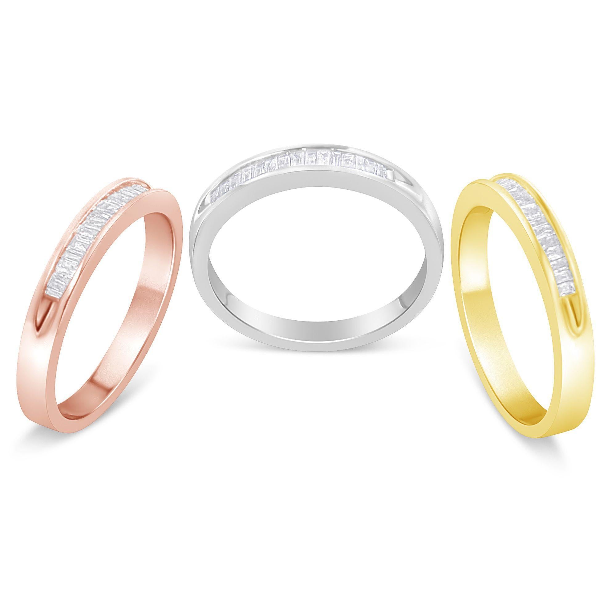 10K Gelb-, Weiß- und Roségold über Sterling Silber 5/8 Cttw Diamond Band Ring (Baguetteschliff) im Angebot