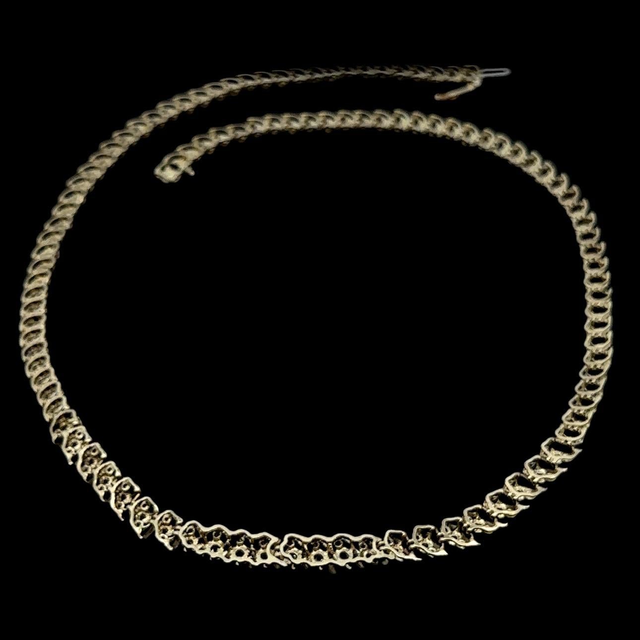 10k Yellow & White Gold 1.50ctw Illusion Light Champagne Diamond S Link Necklace In Good Condition For Sale In Montclair, NJ