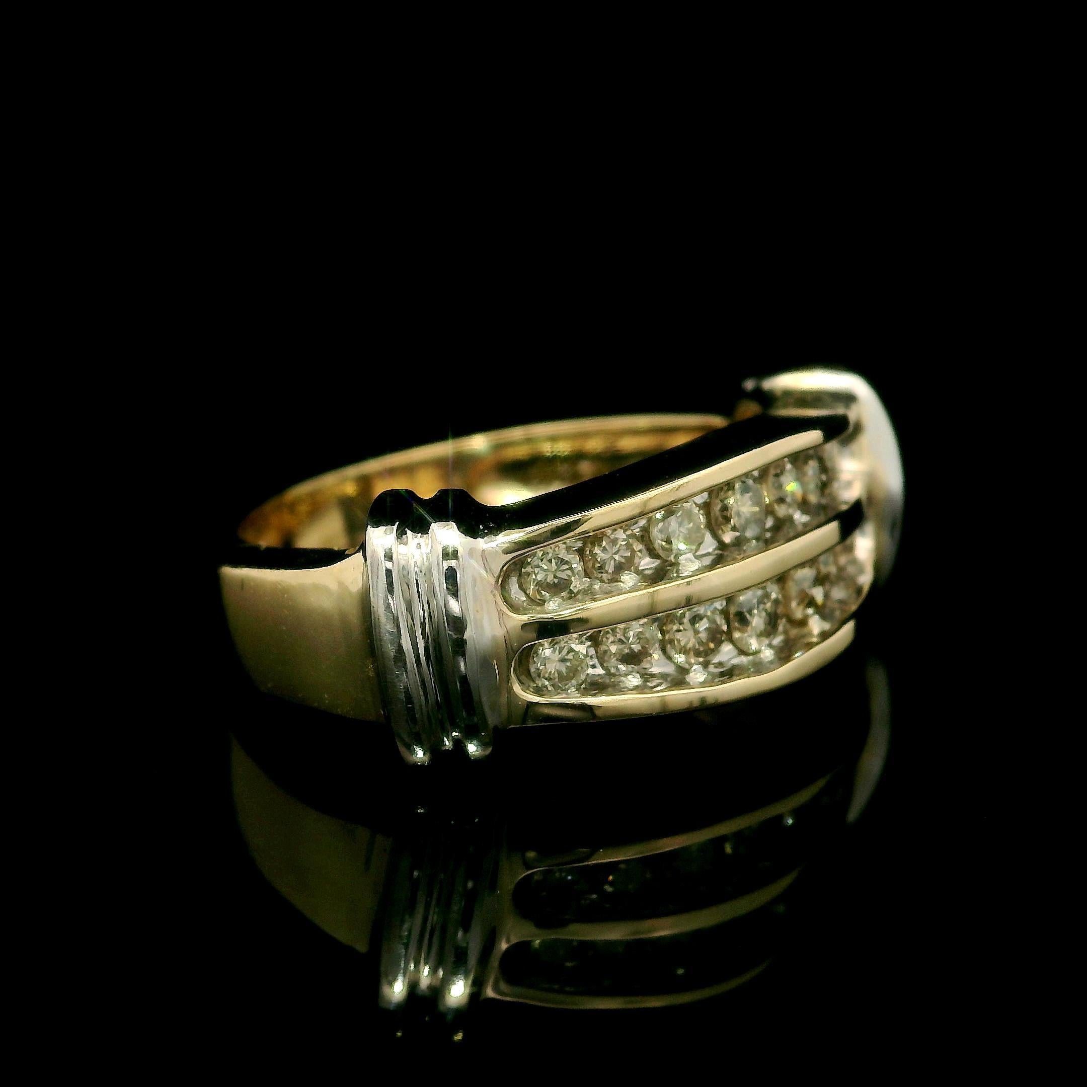 Taille brillant Bague à double rangée de diamants en or jaune et blanc 10k avec accents flamboyants 0,30ctw en vente