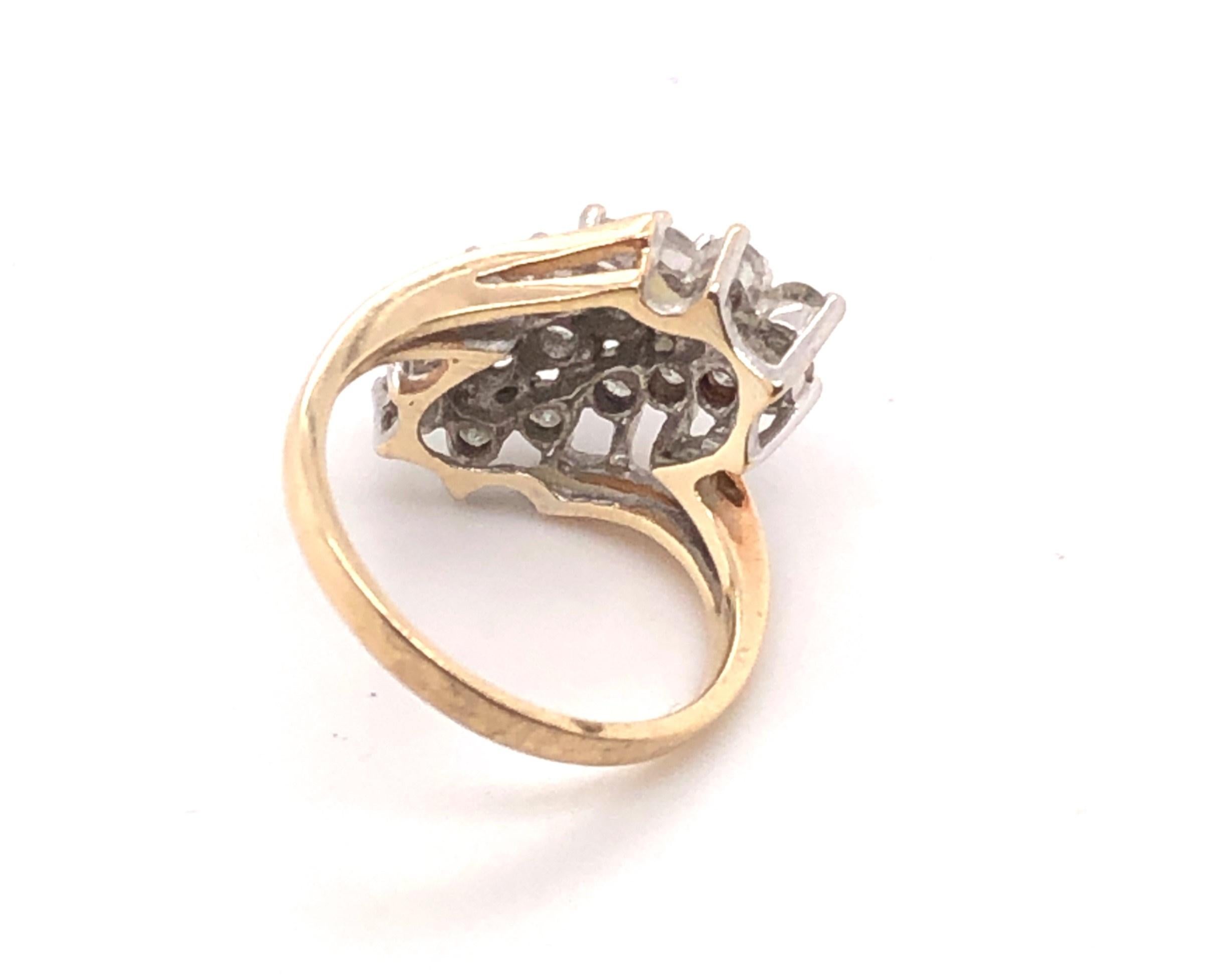 10kt .78-.85ct Diagonal Diamond Cluster Ring In Good Condition In Towson, MD