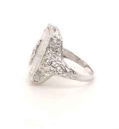 10kt Art Deco Camphor Glass Ring