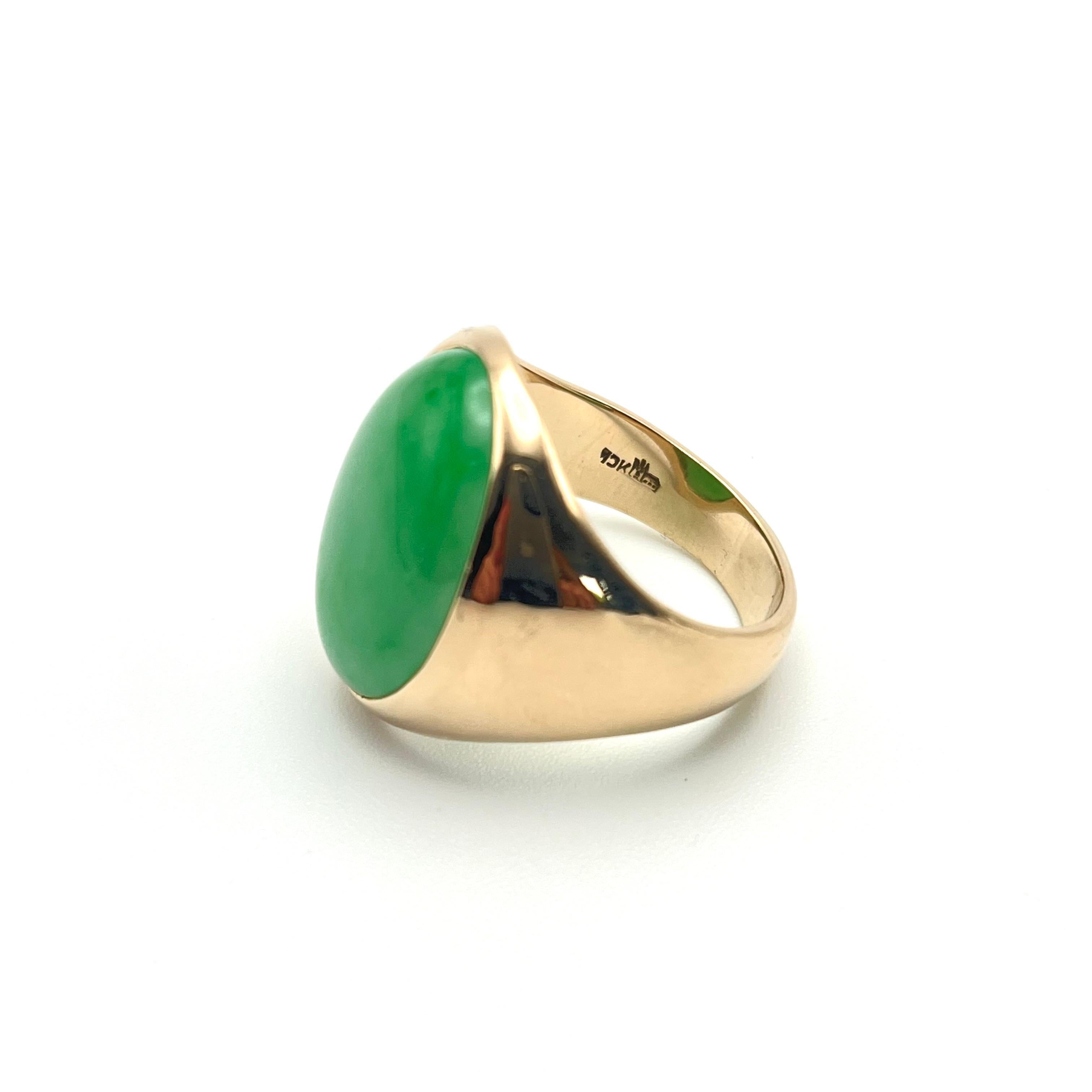 10KT Gold Men's Jade Ring In Good Condition For Sale In Lynchburg, VA