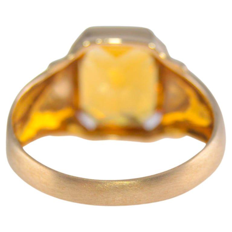 UNISEX RING
STYLE / REFERENCE: Art Deco Ring
METAL / MATERIAL: 10Kt Solid Gold 
CIRCA / YEAR: 1930's
CENTER STONE: Citrine Quartz 
SIZE: 8.25

This classic Art Deco ring is hand constructed and has a wonderful 