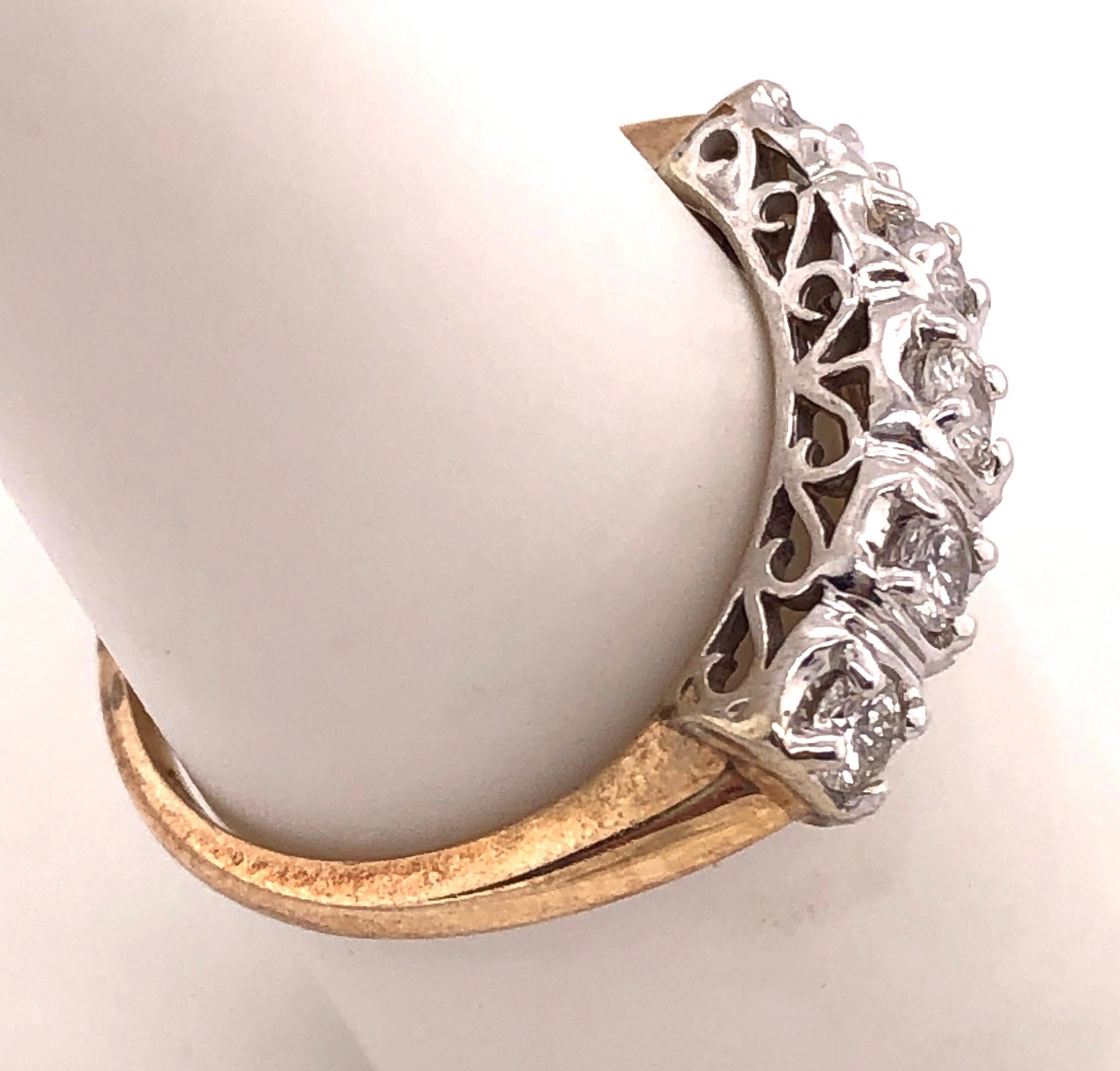 10 Karat Two-Tone Yellow and White Gold Crescent Ring with Five Diamonds For Sale 3