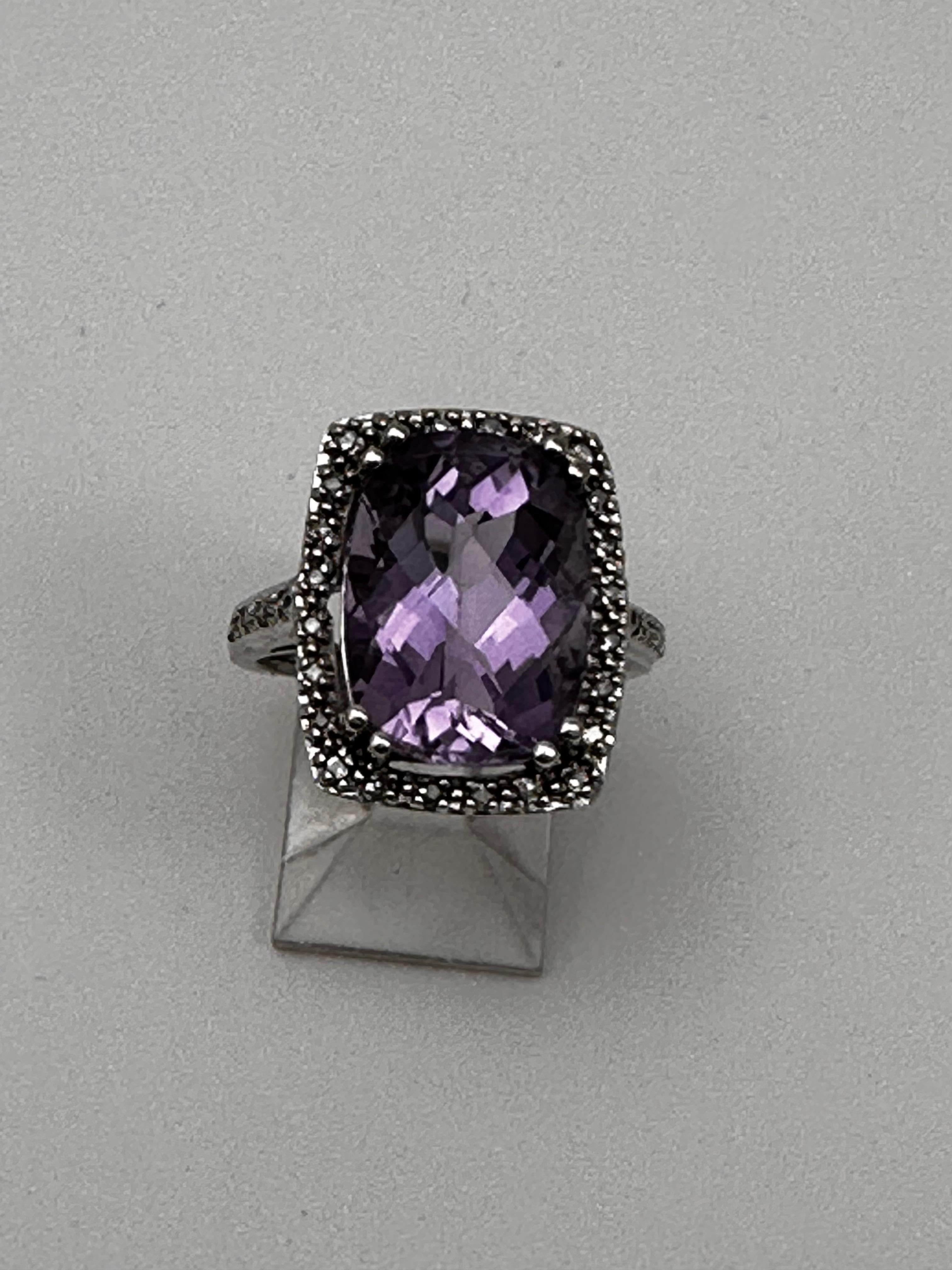 Women's 10kt White Gold 11mm x 15mm Cushion Cut Amethyst and Diamond Ring Size 6 3/4 For Sale