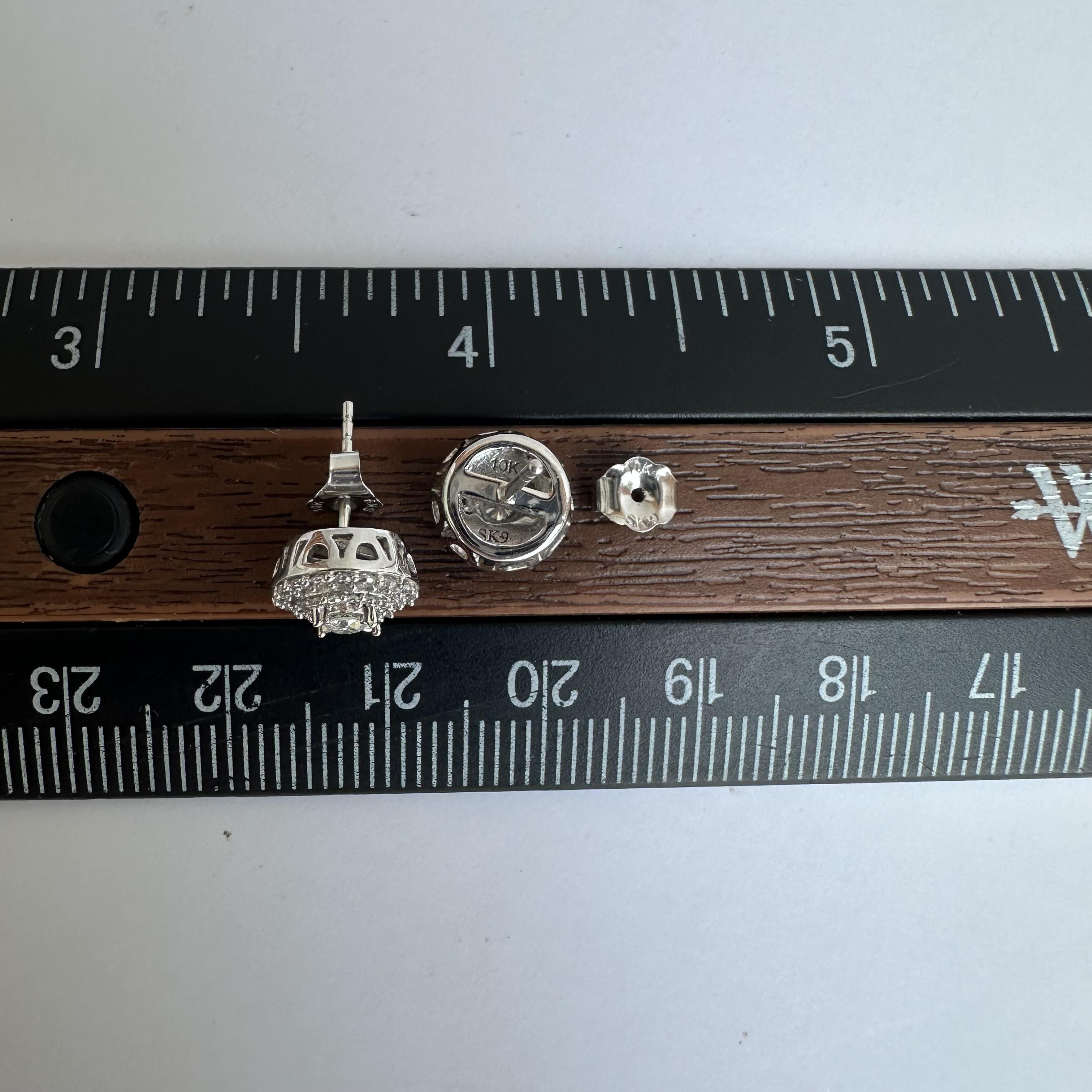 De las mujeres Pendientes de oro blanco de 10 quilates con halo de diamantes - 0.50ctw GH SI2-I1 Diamantes, Nuevo en venta