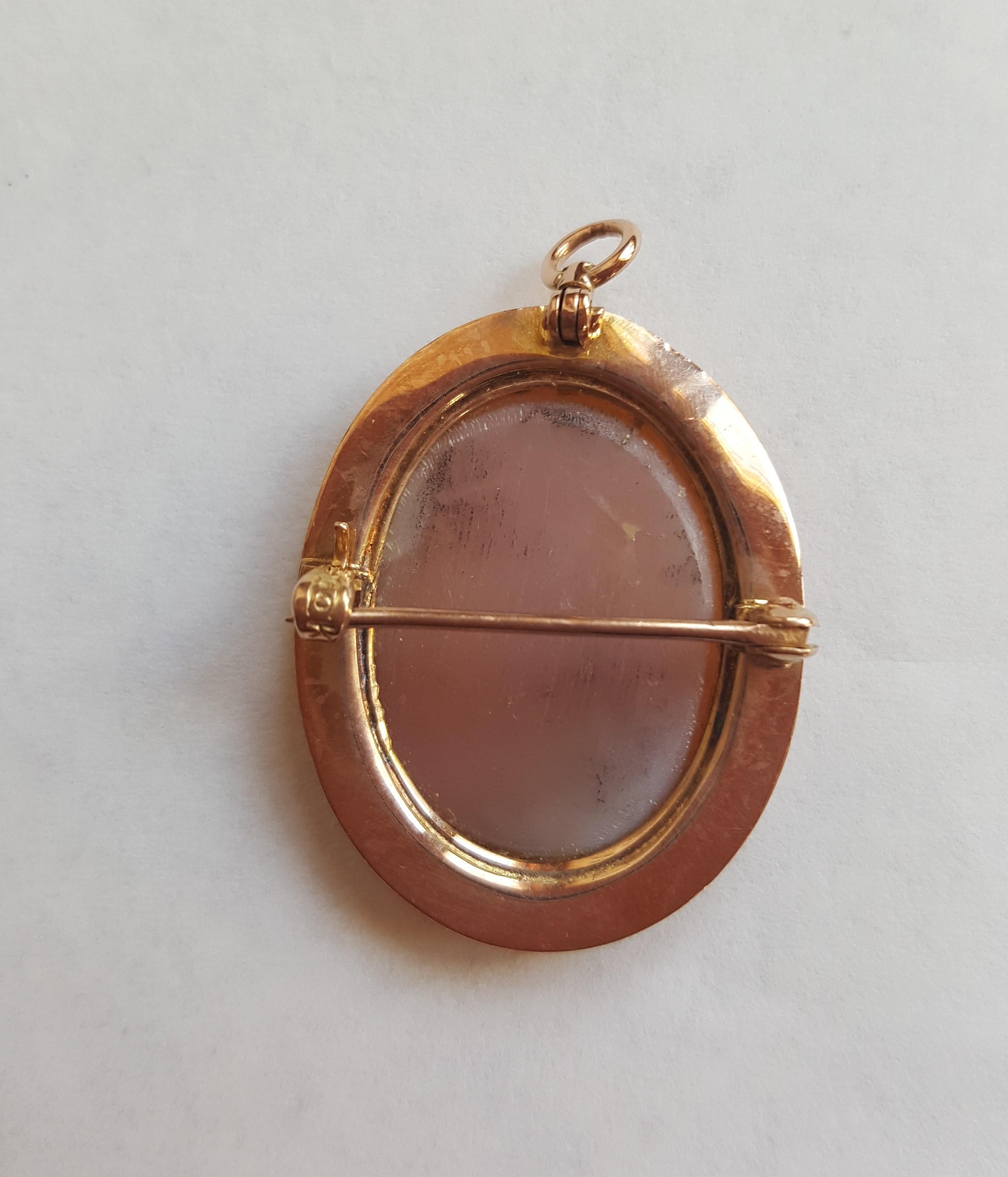 10 Karat Yellow Gold Cameo Pendant and Pin, 2.9 Grams For Sale 3