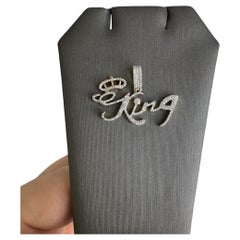 Colgante de oro amarillo de 10 quilates con diamantes KING - 0,39 ctw de diamantes GH SI, estado nuevo