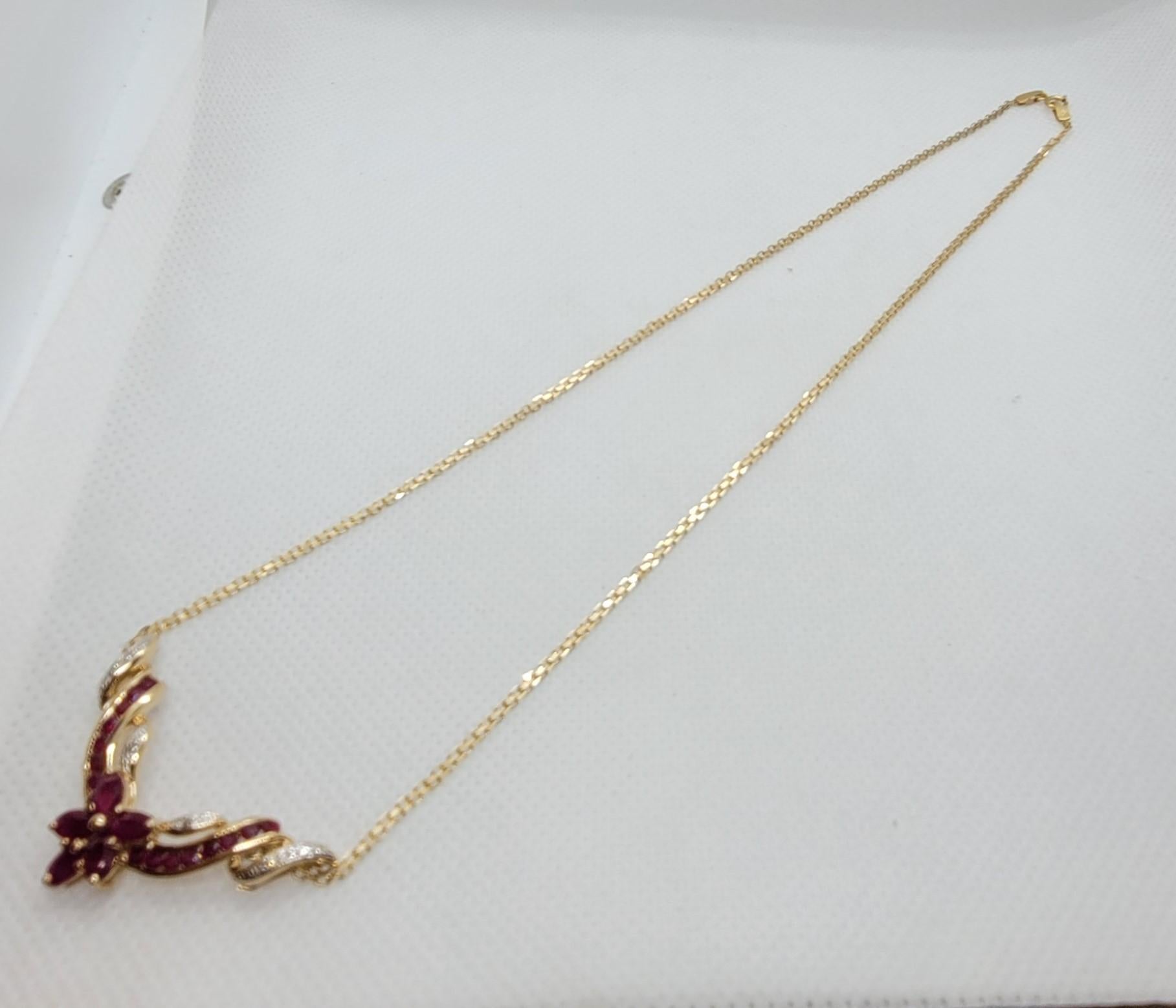 Modern 10kt Yellow Gold Ruby Diamond Necklace 17.5 In, 1.75cttw Rubies, .05cttw Diamond For Sale