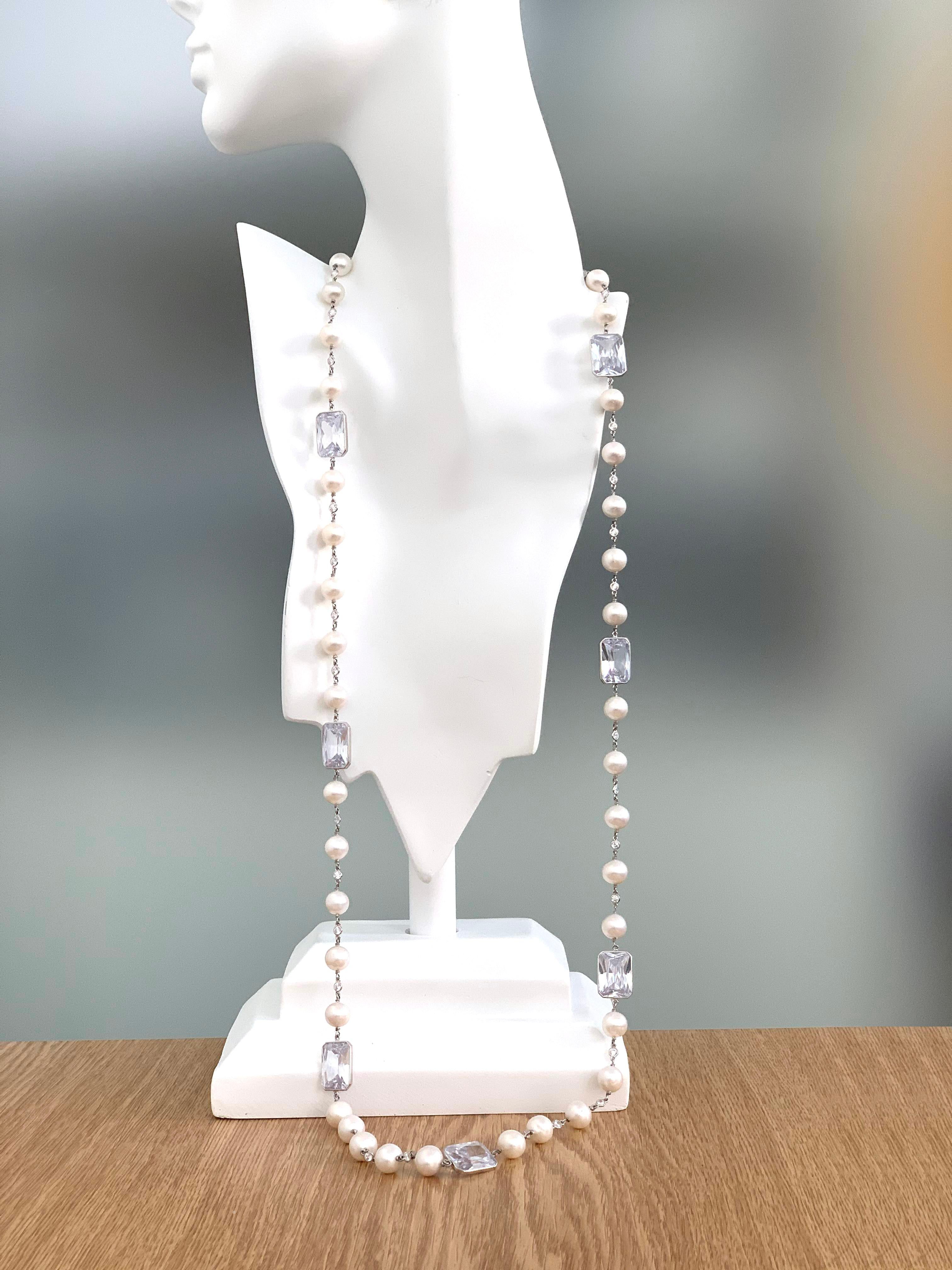 Contemporain Collier de 10 mm de long en argent sterling avec perles d'eau douce véritables et chevalet chic de 40 pouces en vente