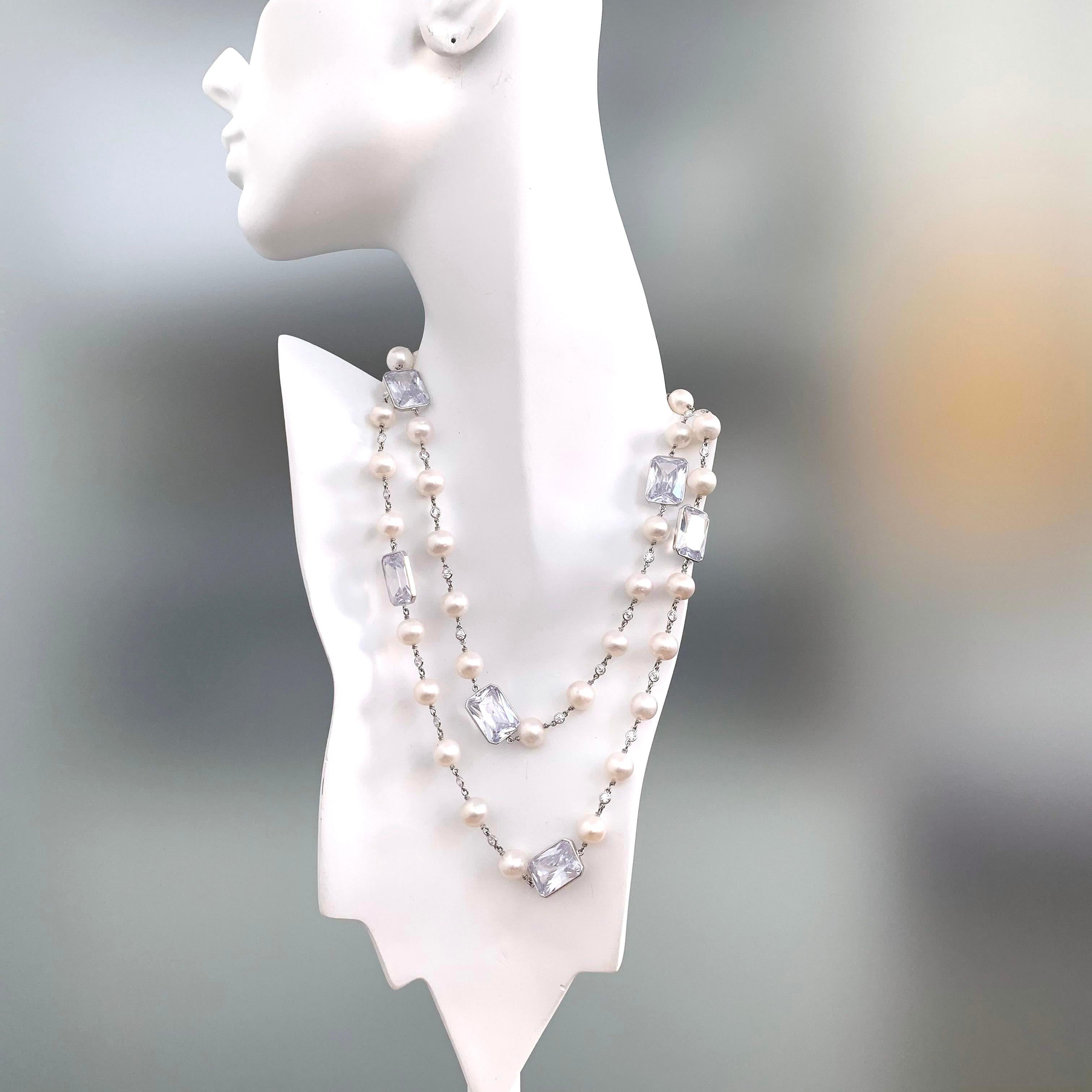 Collier de 10 mm de long en argent sterling avec perles d'eau douce véritables et chevalet chic de 40 pouces Neuf - En vente à Los Angeles, CA