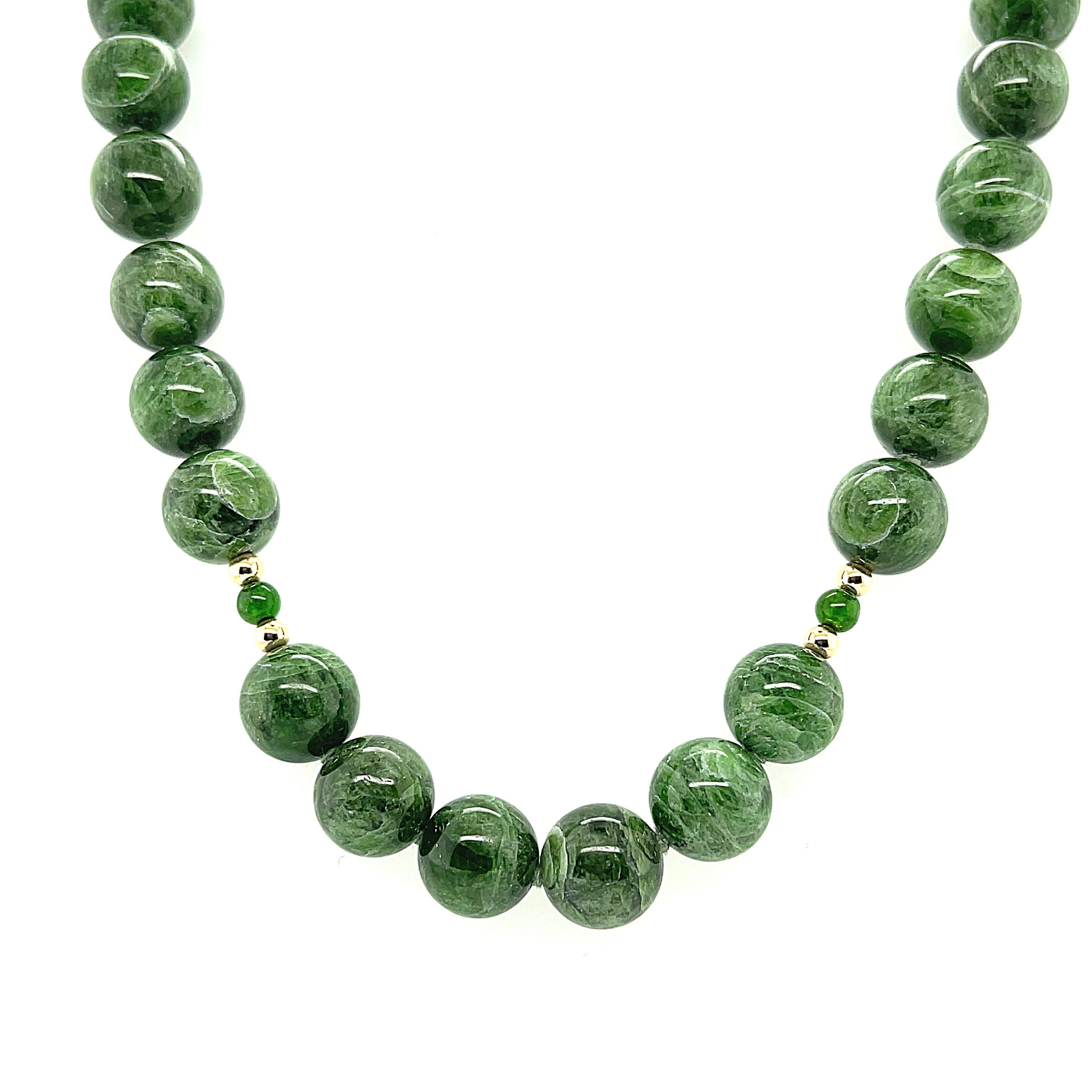 Artisan 10mm Variegated Chrome Diopside Beaded Necklace with Yellow Gold Accents For Sale