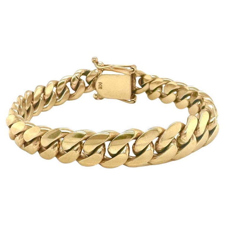Solid Cuban Link Bracelet in 14k Yellow Gold For Sale at 1stDibs