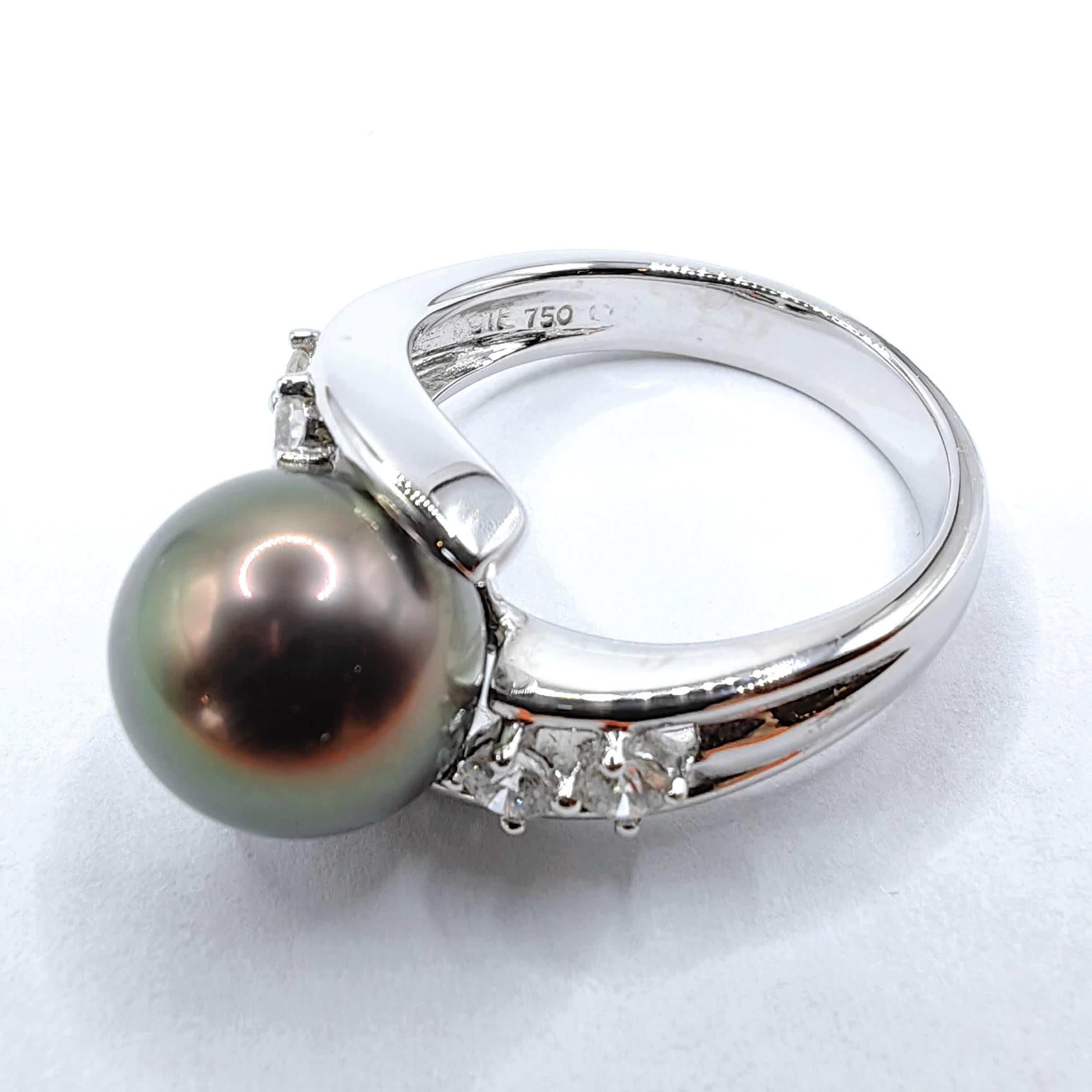 Anillo de perla negra de Tahití de 10 mm y diamante natural talla redonda en oro blanco de 18k Contemporáneo en venta