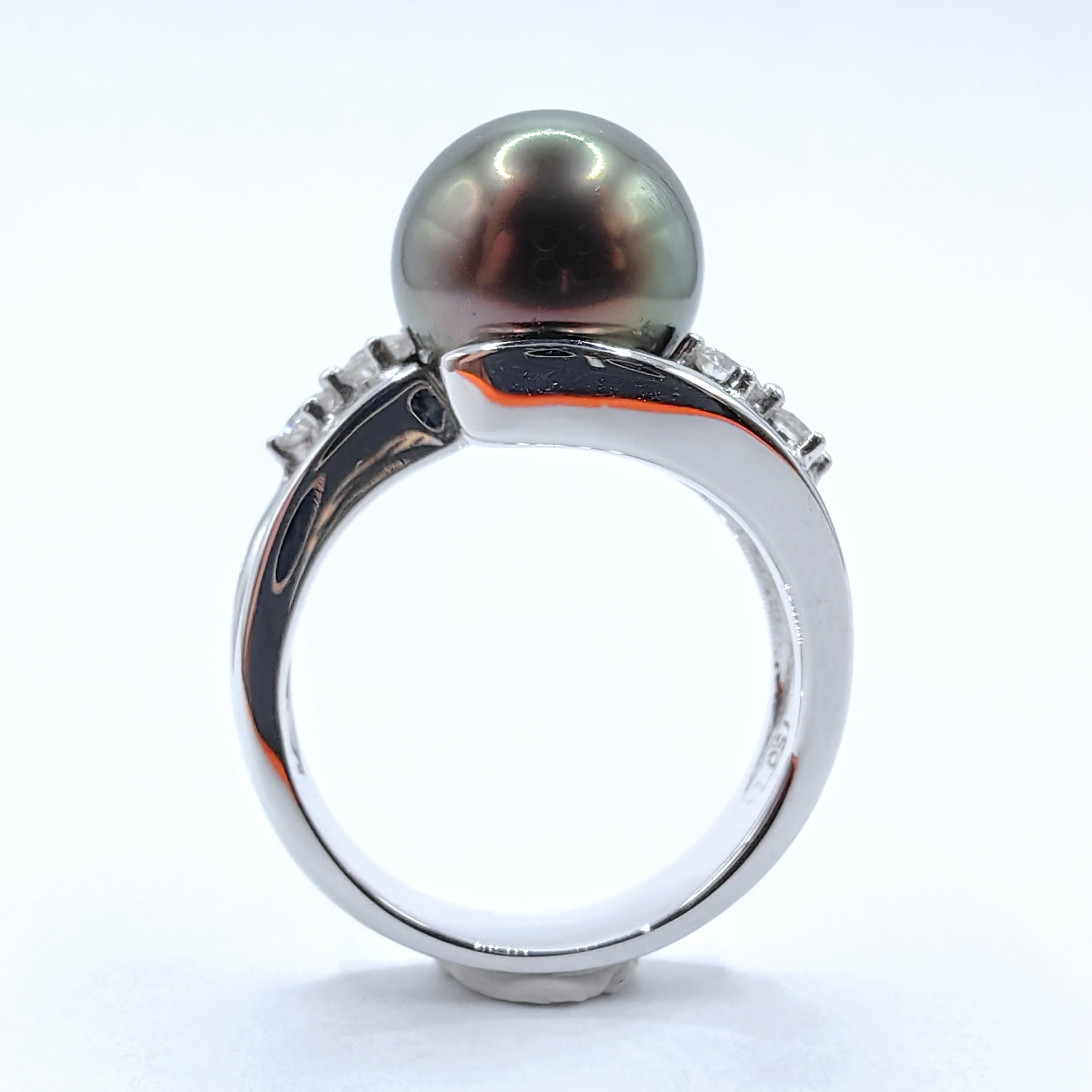 Anillo de perla negra de Tahití de 10 mm y diamante natural talla redonda en oro blanco de 18k en Nuevo estado para la venta en Wan Chai District, HK