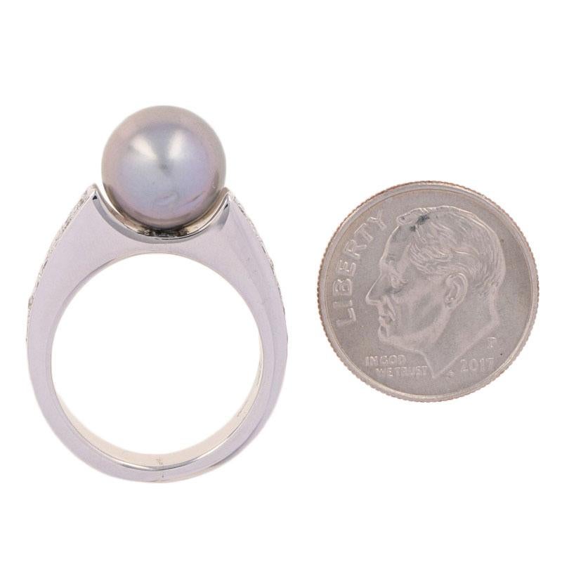 Round Cut Tahitian Grey Pearl and Diamond Ring, 18 Karat White Gold