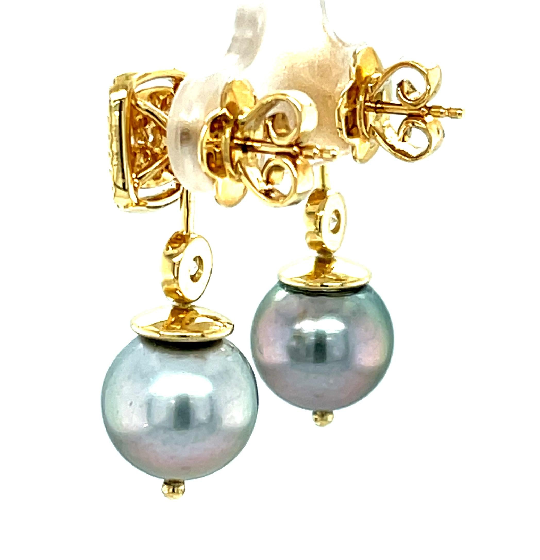 Round Cut Tahitian Pearl Jackets with Diamond Pave Stud Earrings in Yellow Gold For Sale