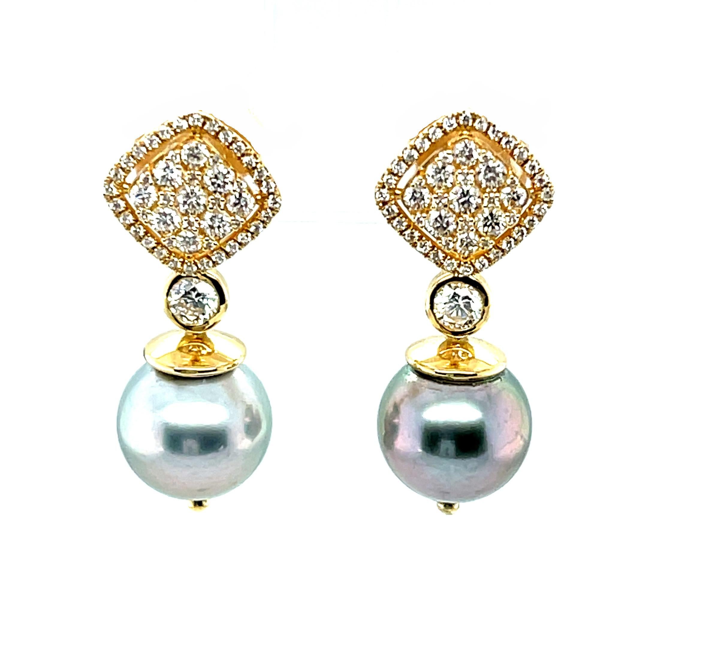 Women's Tahitian Pearl Jackets with Diamond Pave Stud Earrings in Yellow Gold For Sale