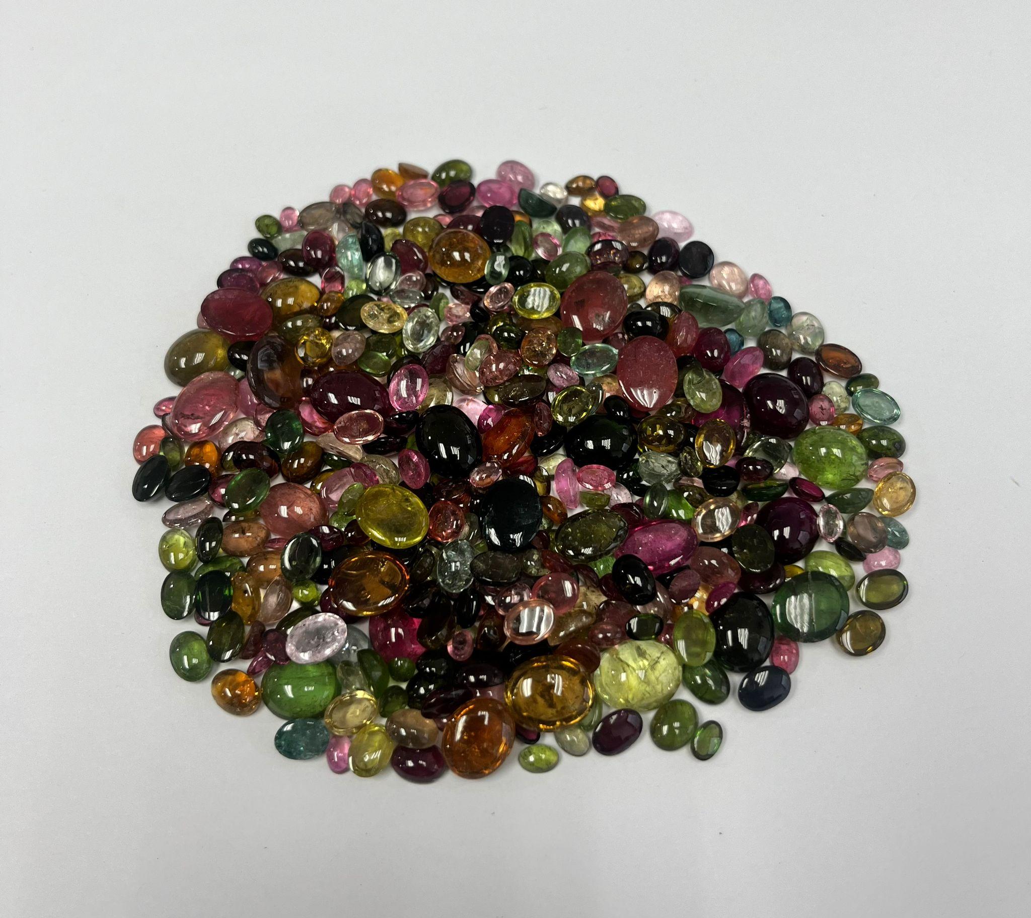Art Déco 10Pcs Naturale Multi Tormalina Mix Dimensioni Ovale Cabochon Gioielli Gemma Sciolta in vendita