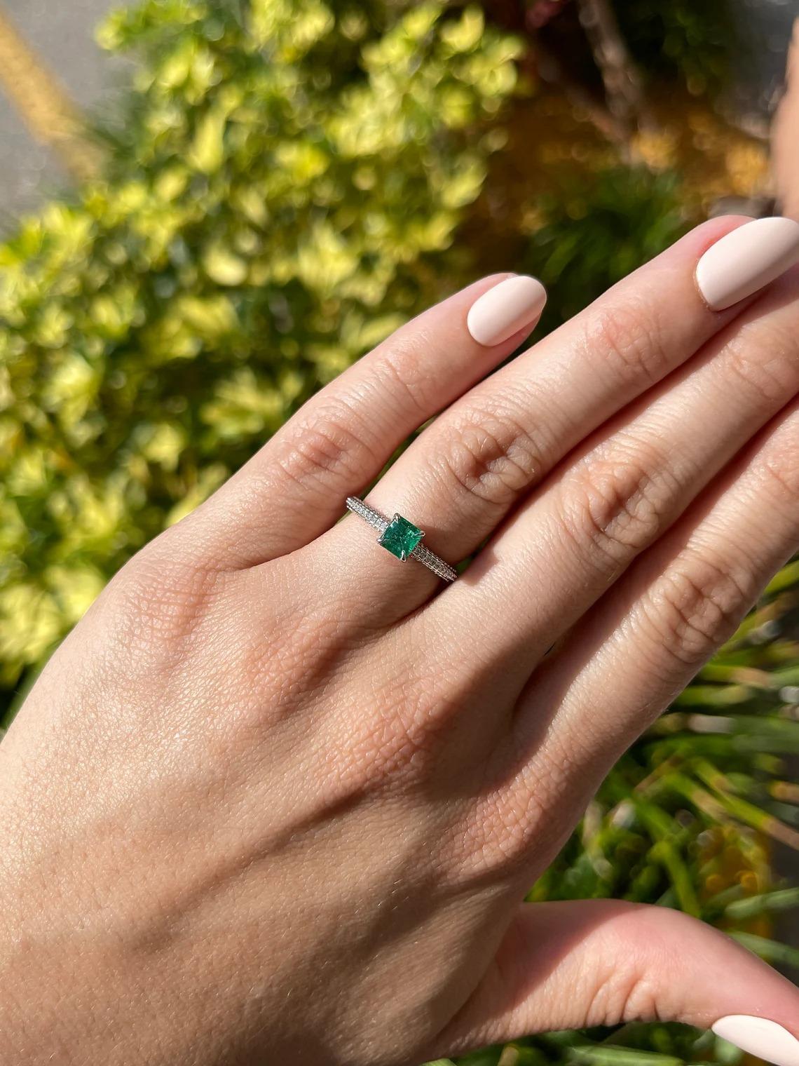 Modern 1.0tcw 14K Natural Emerald-Asscher Cut & Diamond Cluster Shank Ring For Sale