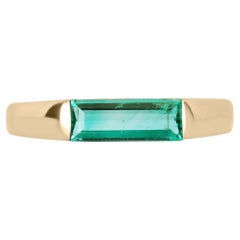 1.0tcw 18K Colombian Emerald-Baguette Cut Minimalist Solitaire Gold Wedding Band