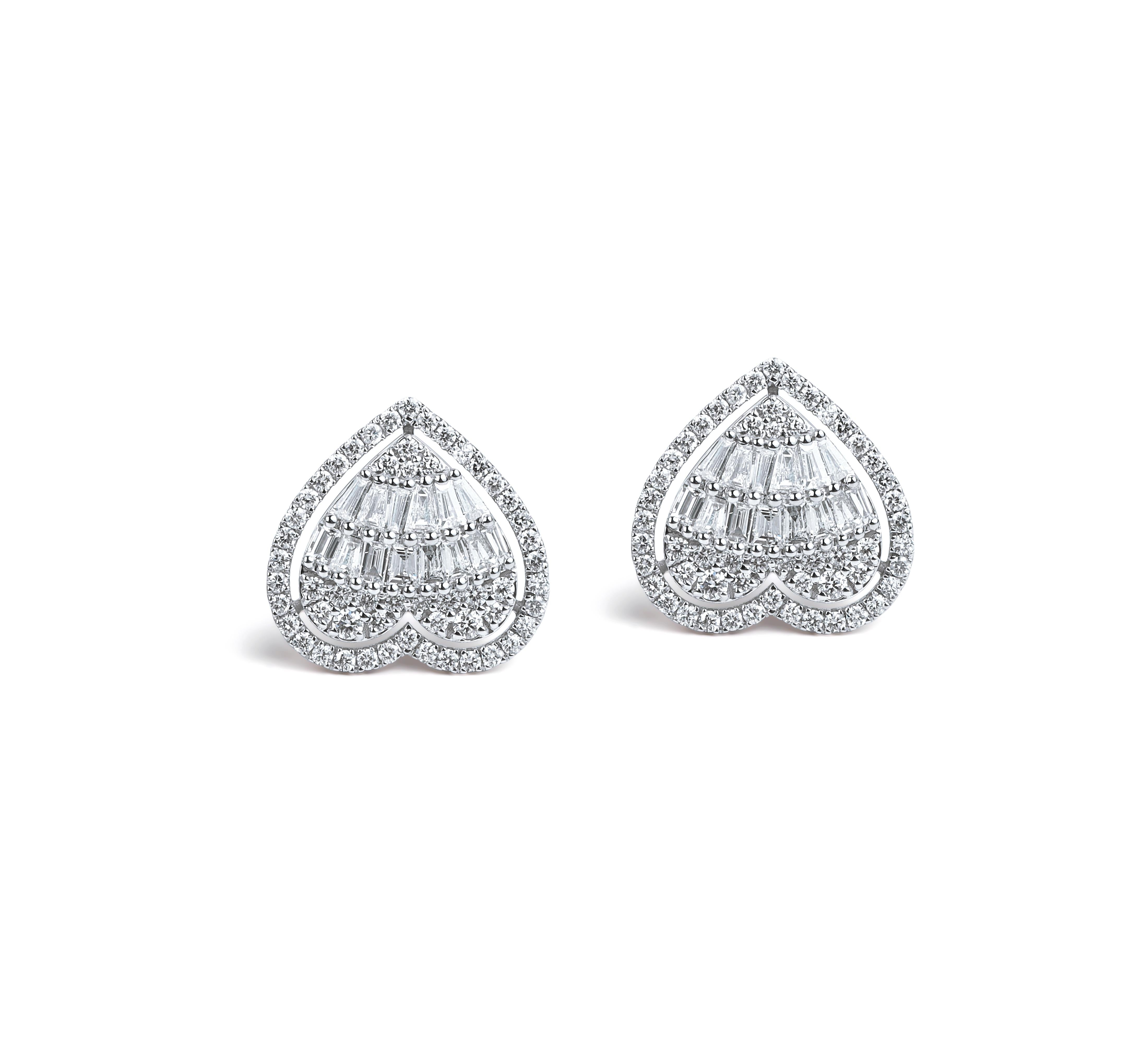 1.0TCW Baguette Diamond Halo Stud Earrings in 18K White Gold — Art Deco Elegance Art Decó en venta