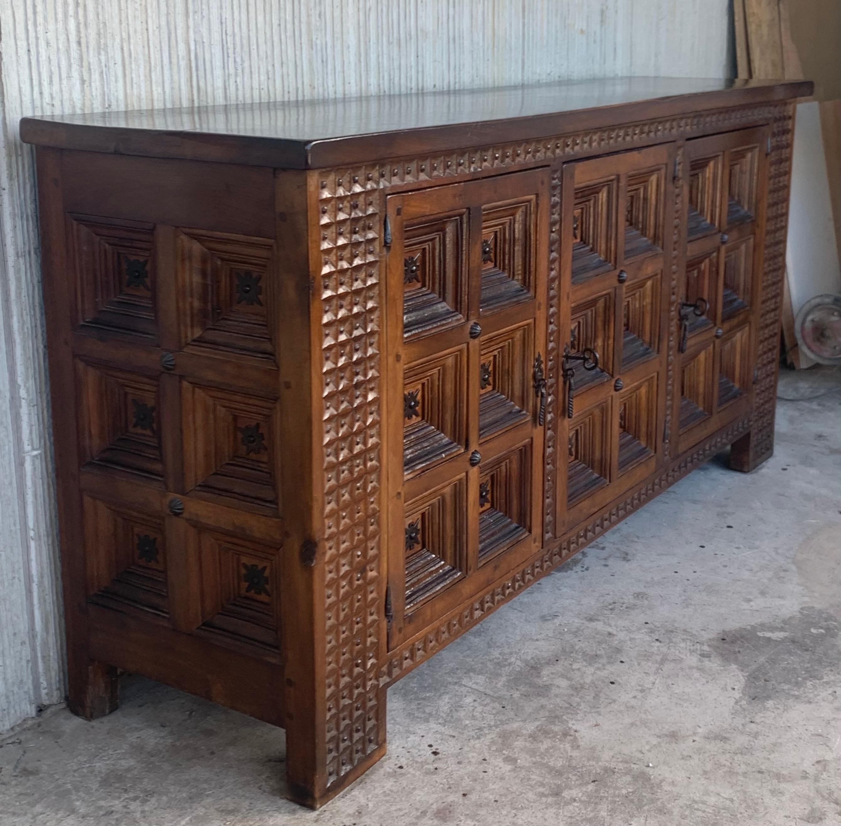 Iron 19th Century Large Spanish Gothic Carved Walnut Cabinet with Three Door For Sale
