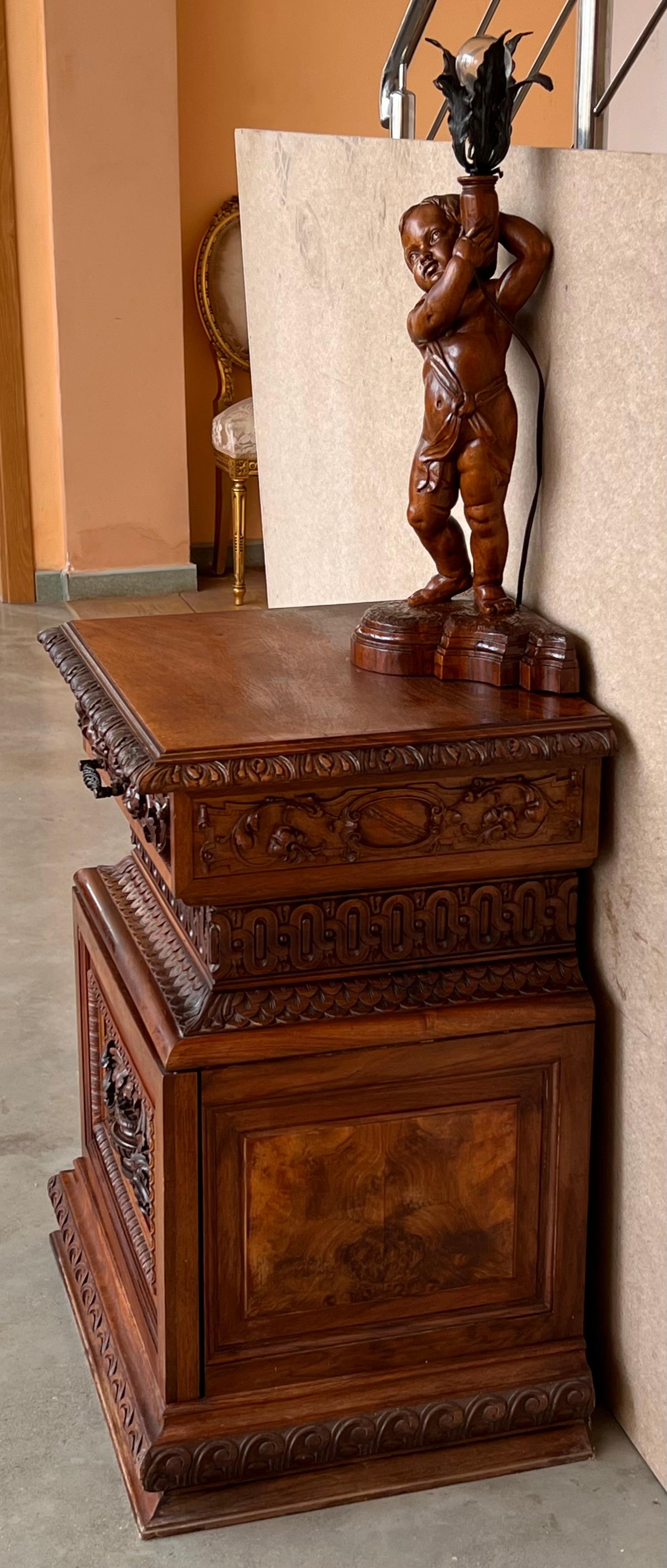 19th Pair of Italian Hand Carved Walnut Monumental Nightstands with Lamp For Sale 7