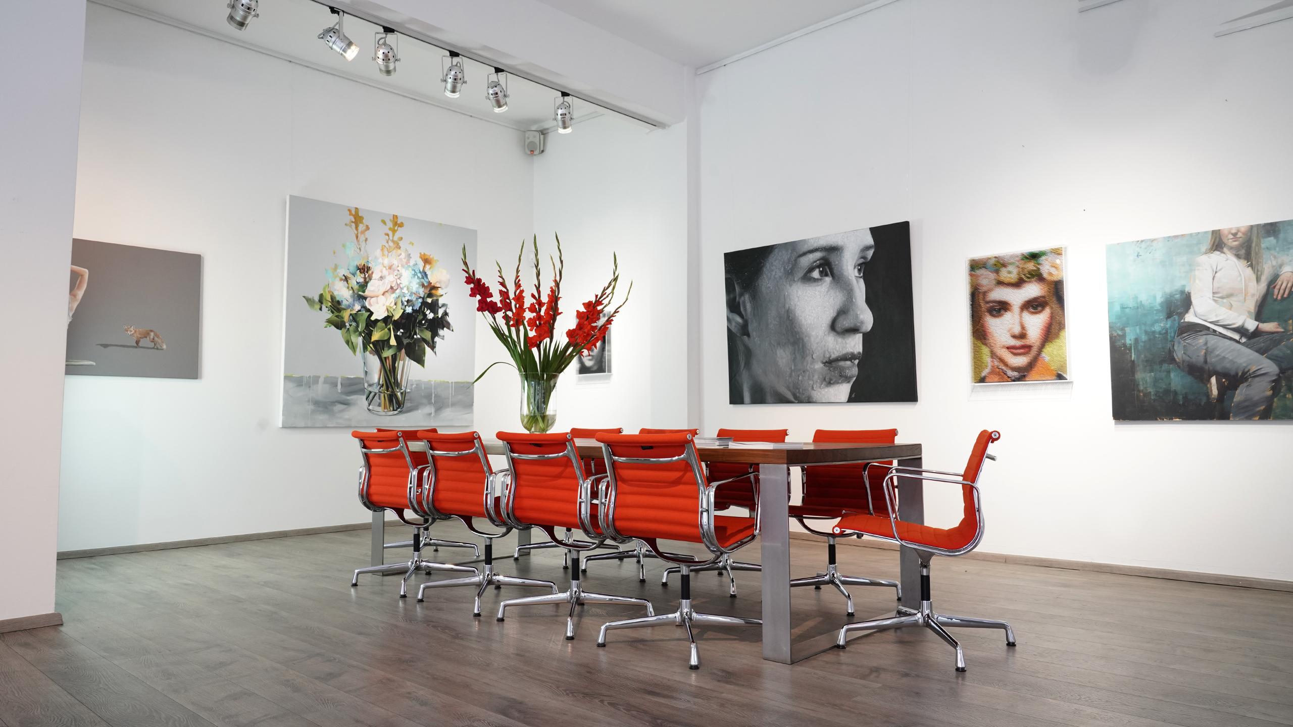 10x Charles Eames Chair EA 108 by Vitra, in Poppy Red and Chrome  Set of 10 In Good Condition In Munster, NRW