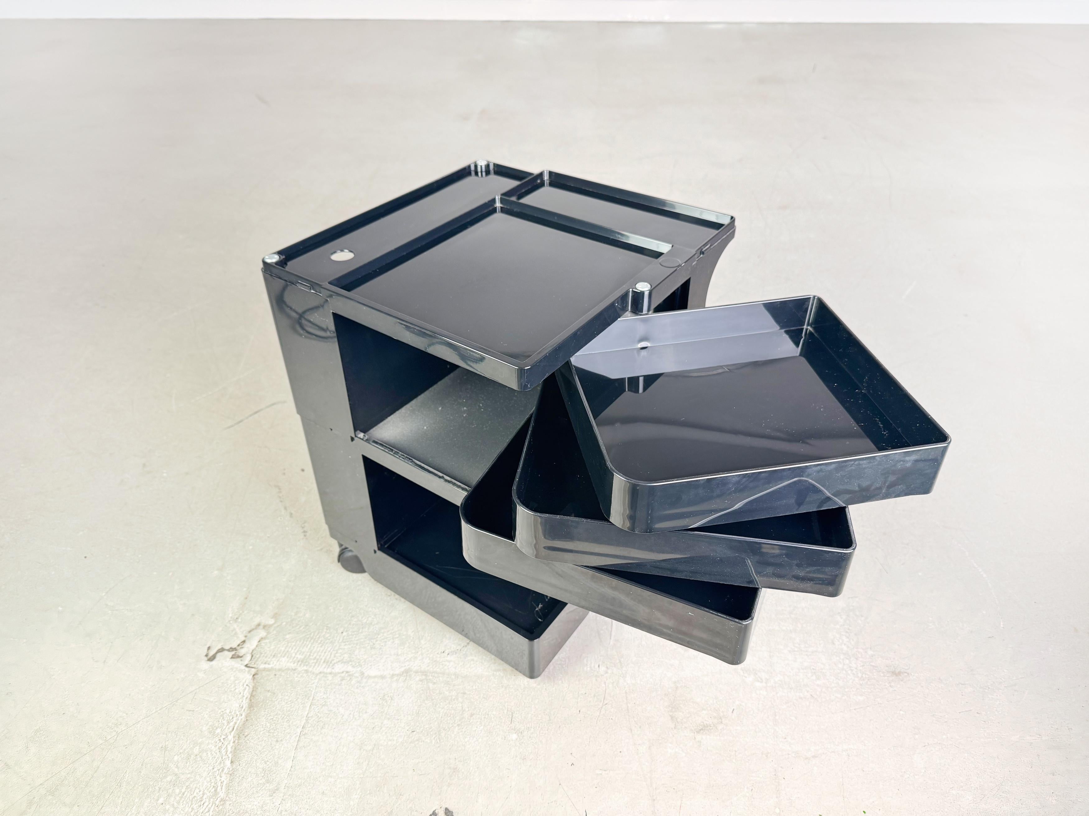 XXIe siècle et contemporain 6x Joe Colombo Rollcontainer Bobby Beistelltisch schwarz 1970 Italien en vente