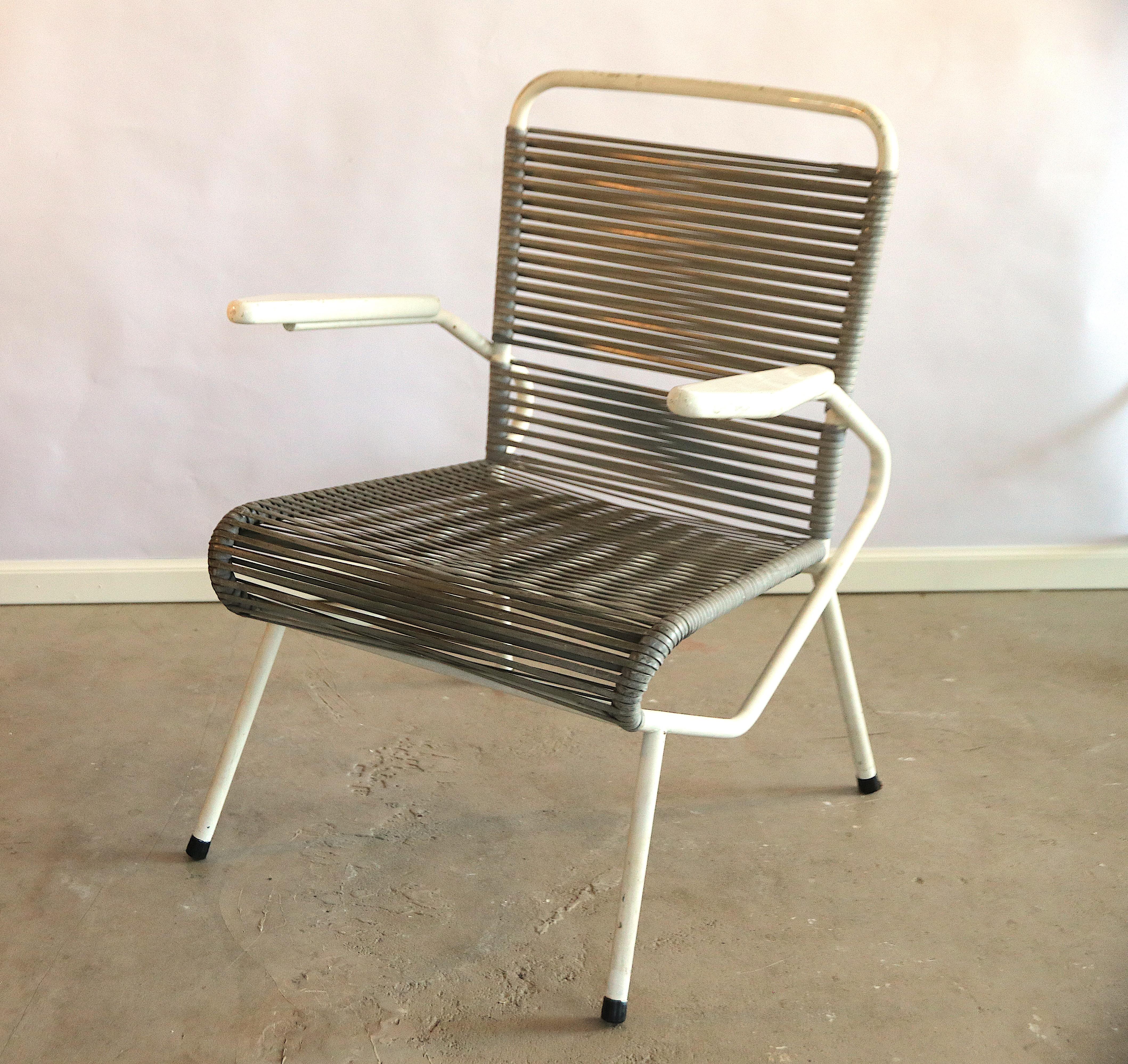 Néerlandais 10x Chaises de jardin d'extérieur en acier émaillé à structure tubulaire:: style Gerrit Rietveld en vente