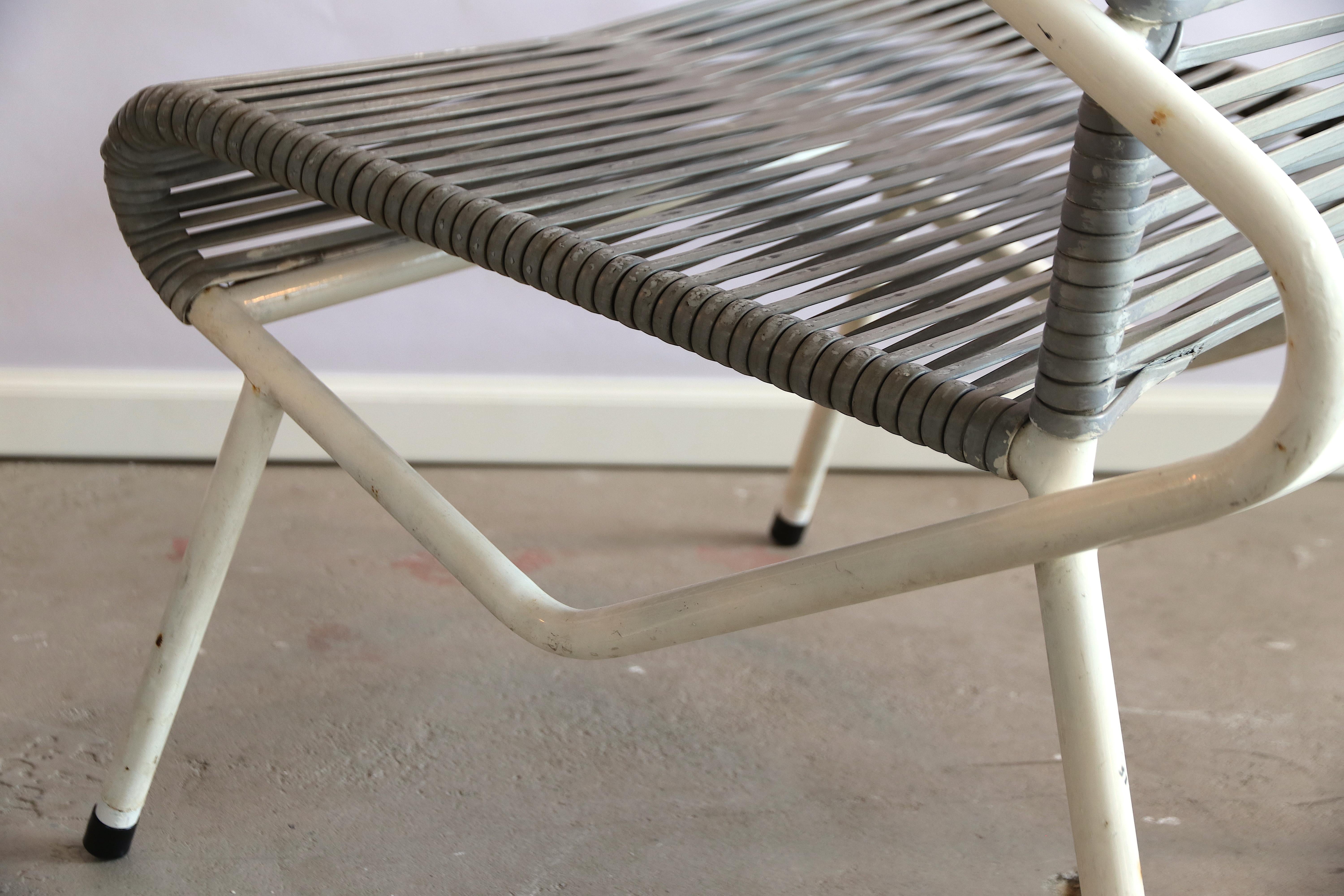 Métal 10x Chaises de jardin d'extérieur en acier émaillé à structure tubulaire:: style Gerrit Rietveld en vente