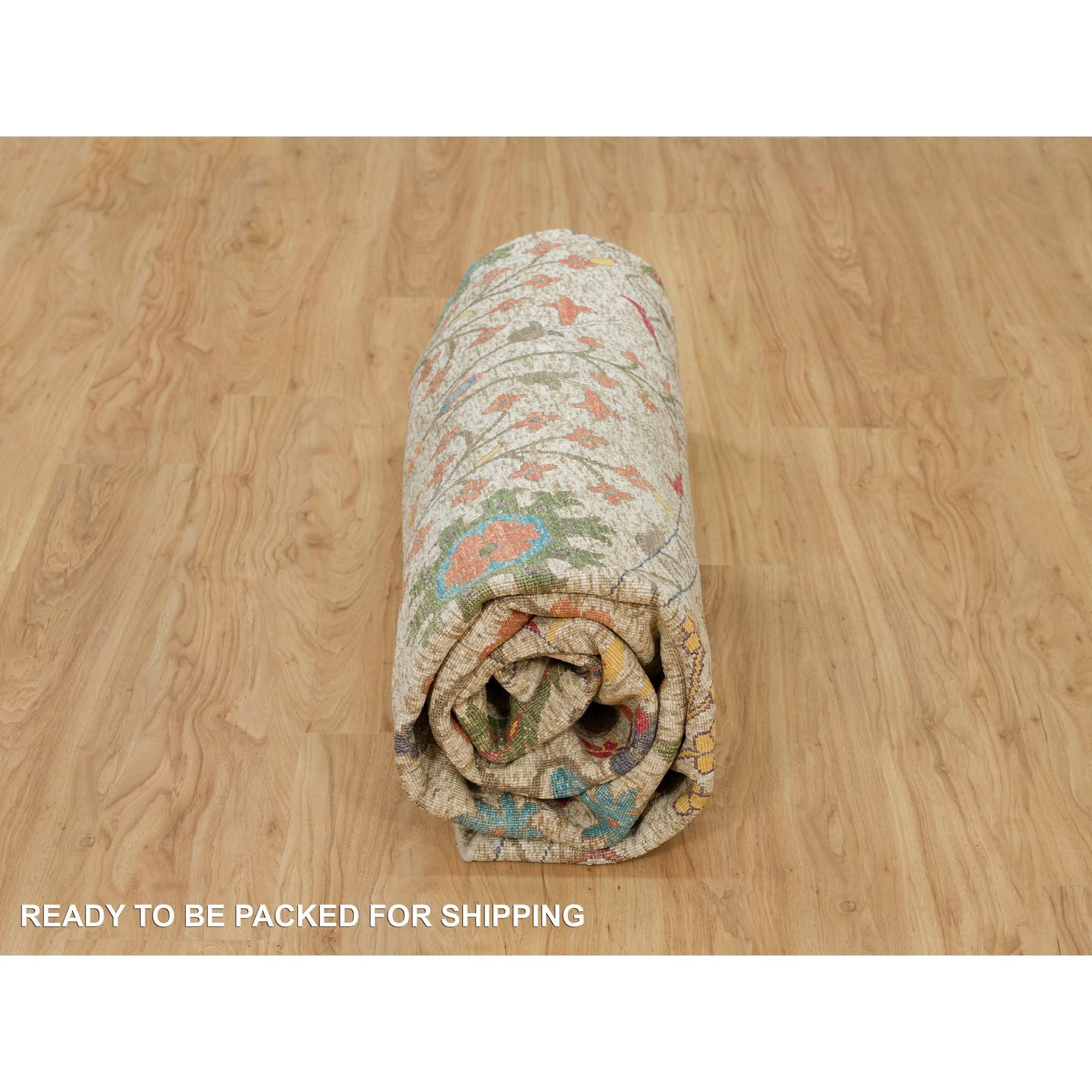Tappeto rotondo 10'x10' Beige annodato a mano in seta e lana Directional Vase Design in vendita 1