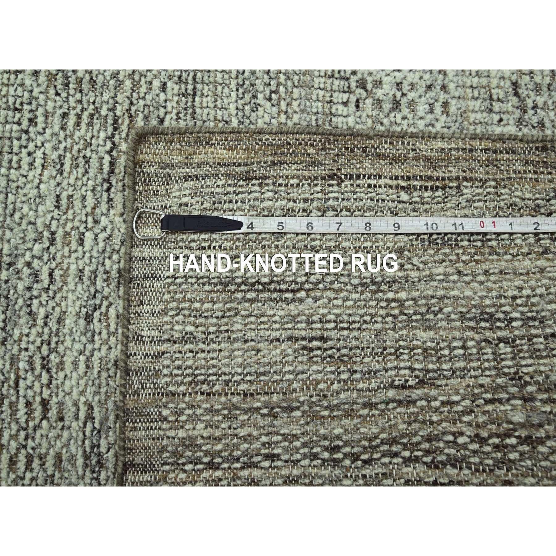 10'x10' Tapis oriental carré en laine pure, noué à la main, motif d'herbe oxydée marron en vente 3