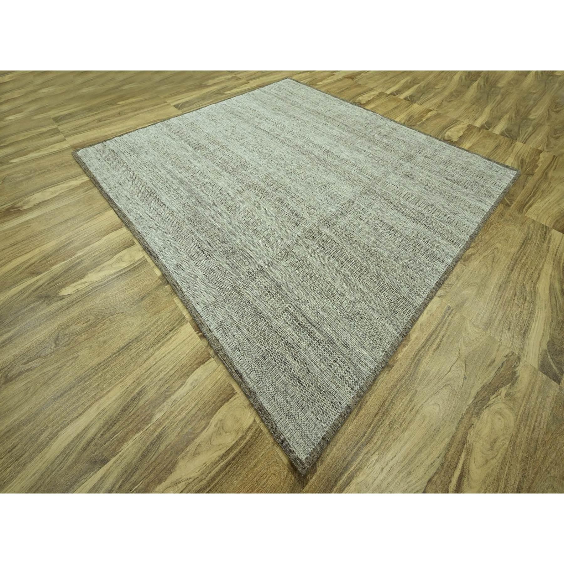 Moderne 10'x10' Tapis oriental carré en laine pure, noué à la main, motif d'herbe oxydée marron en vente
