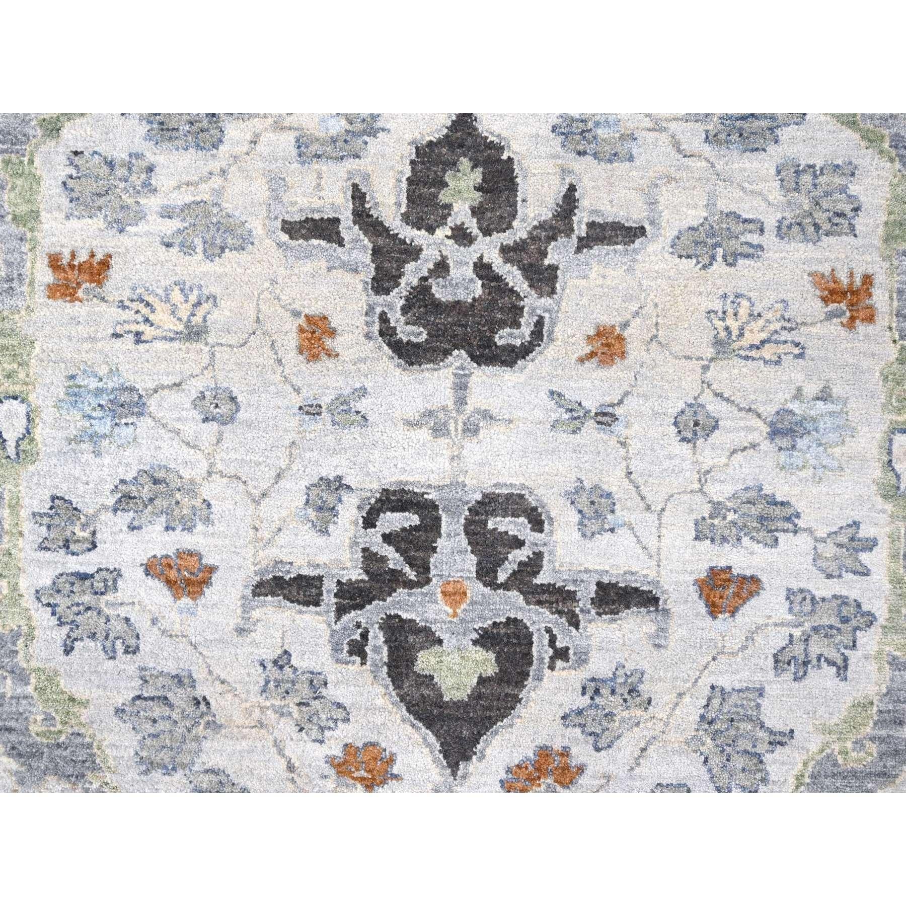 10'x10' Chiffon White Hand Knotted Denser Weave Oushak Wool Square Oriental Rug im Angebot 1