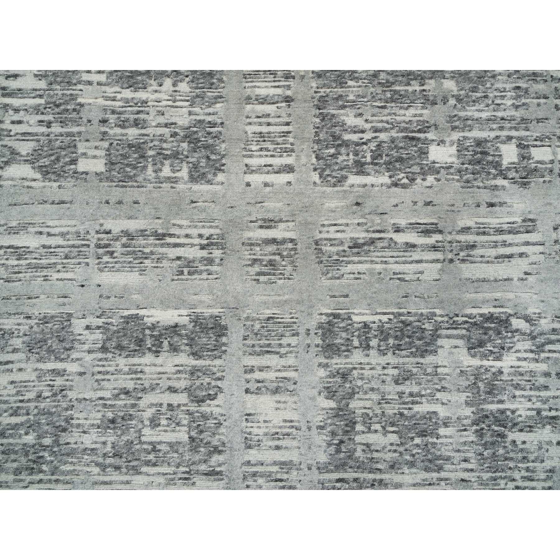 10'x10' Dunkelgrauer handgesponnener, ungefärbter Wollteppich, handgeknüpft, modern, rund, orientalisch im Angebot 1
