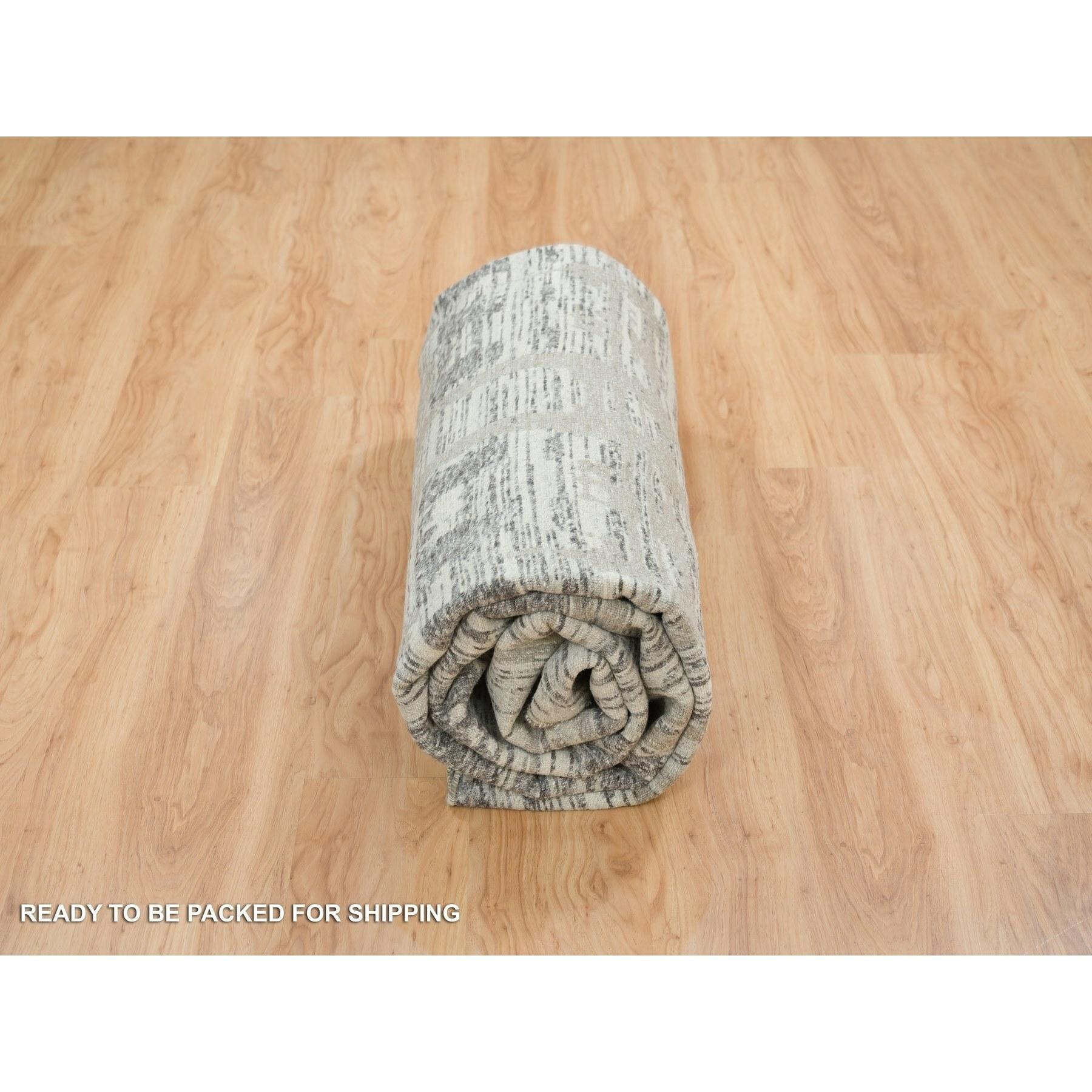 10'x10' Dunkelgrauer handgesponnener, ungefärbter Wollteppich, handgeknüpft, modern, rund, orientalisch im Angebot 2