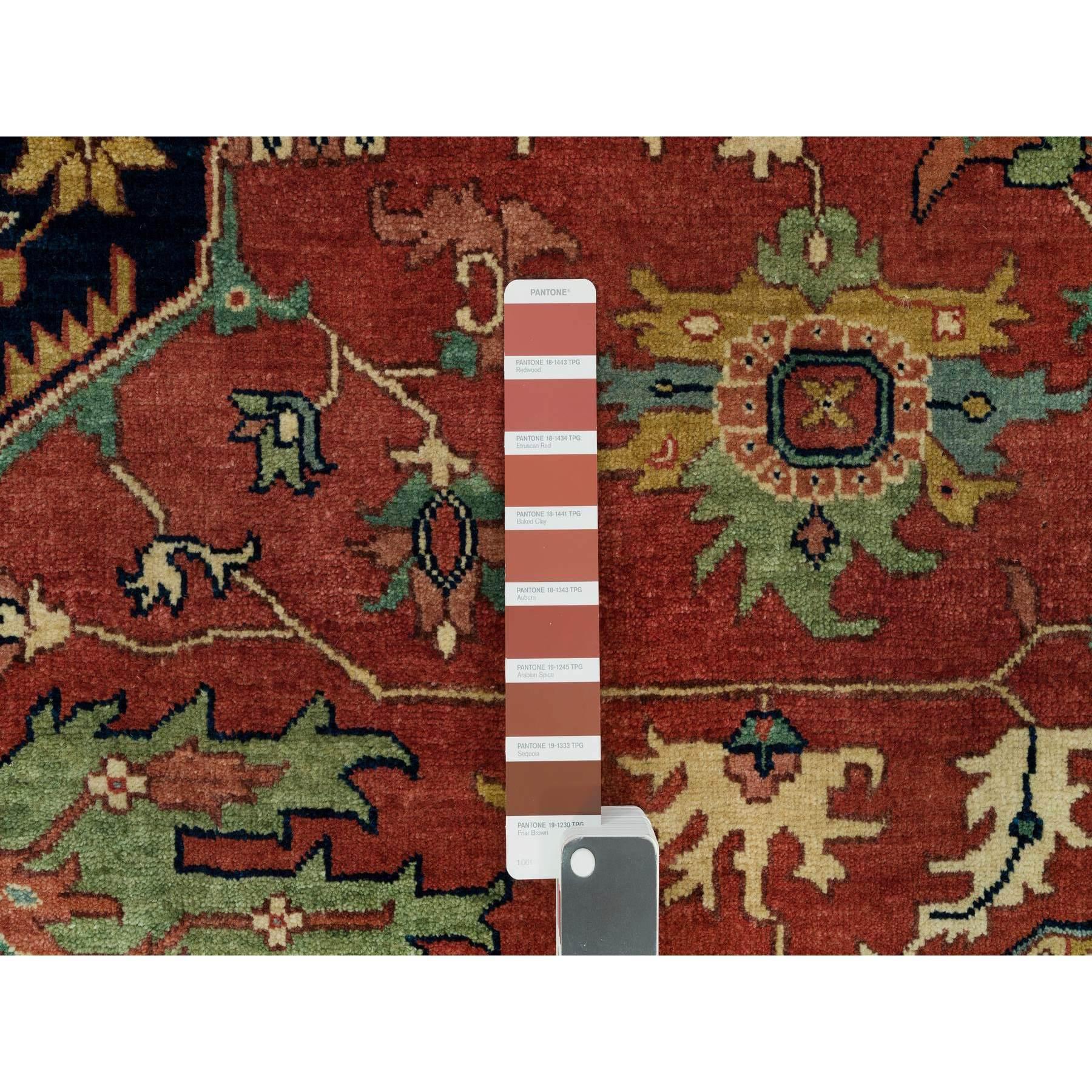 10'x10' Feuersteinroter antiker, handgeknüpfter, quadratischer, antiker, feiner Heris-Teppich aus Wolle (21. Jahrhundert und zeitgenössisch) im Angebot