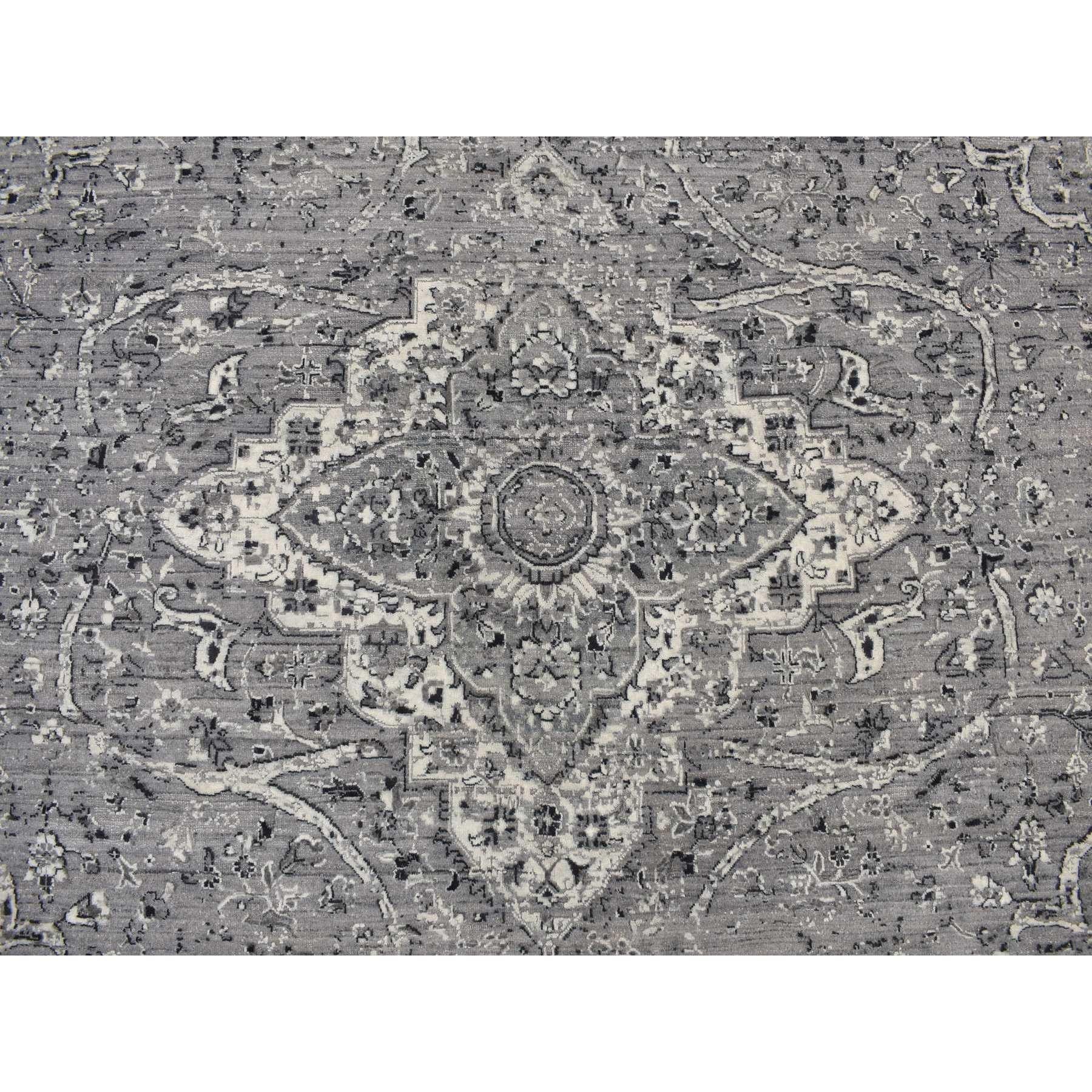 10'x10' Grauer handgeknüpfter Seiden- mit Wollteppich in Broken- und Erased Persisch-Design im Angebot 1