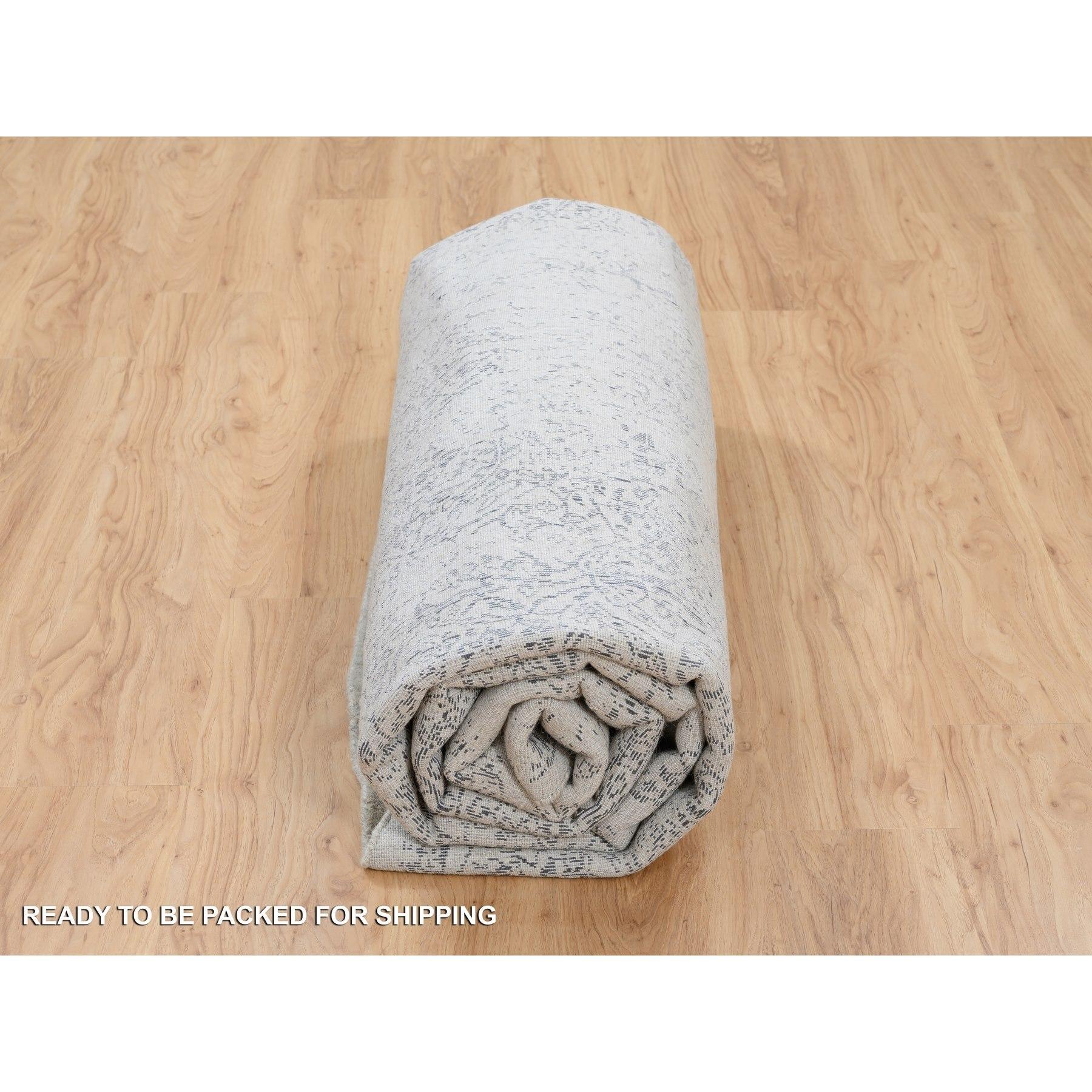 Tappeto rotondo grigio 10'x10' in lana jacquard e seta vegetale lavorato a mano in vendita 2