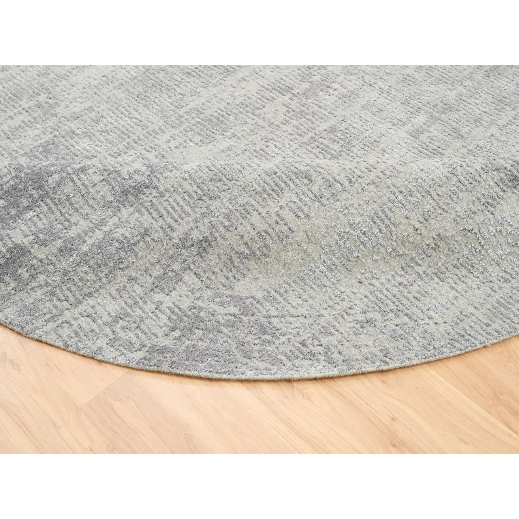 Alfombra redonda oriental de jacquard fino de lana y seda tejida a mano gris de 10'x10 Siglo XXI y contemporáneo en venta