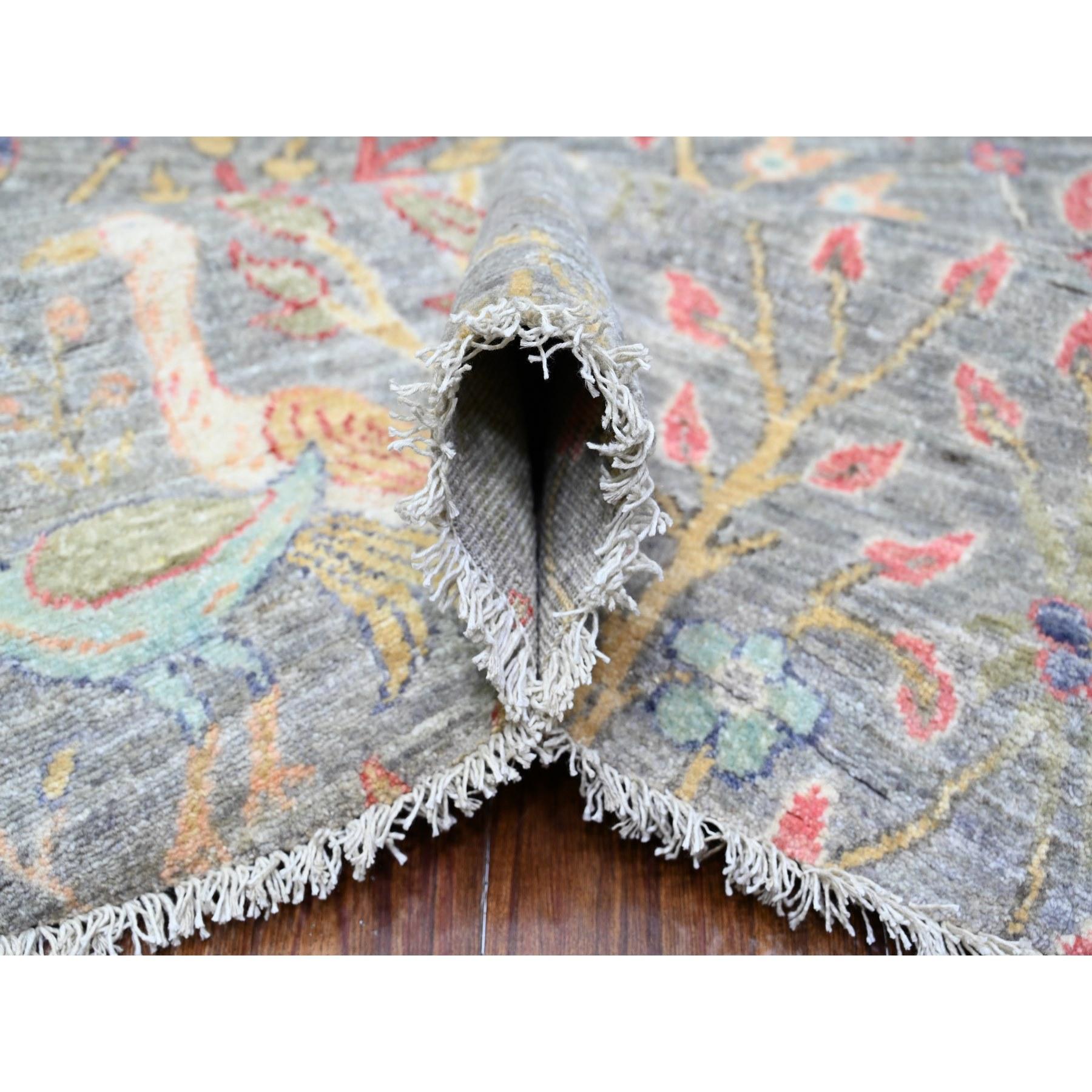 10'x10' Gris, teintures naturelles, laine douce, Afghan Peshawar noué à la main, tapis rond Neuf - En vente à Carlstadt, NJ