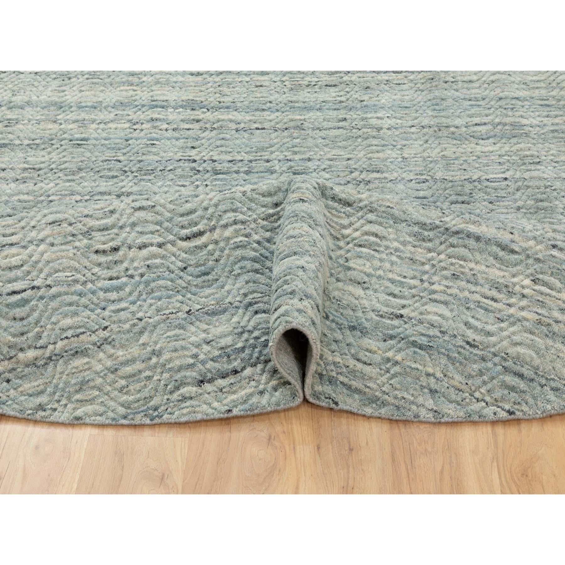 10'x10' Tapis transitionnel en laine organique Variegated Textured, tissé à la main en vert Neuf - En vente à Carlstadt, NJ