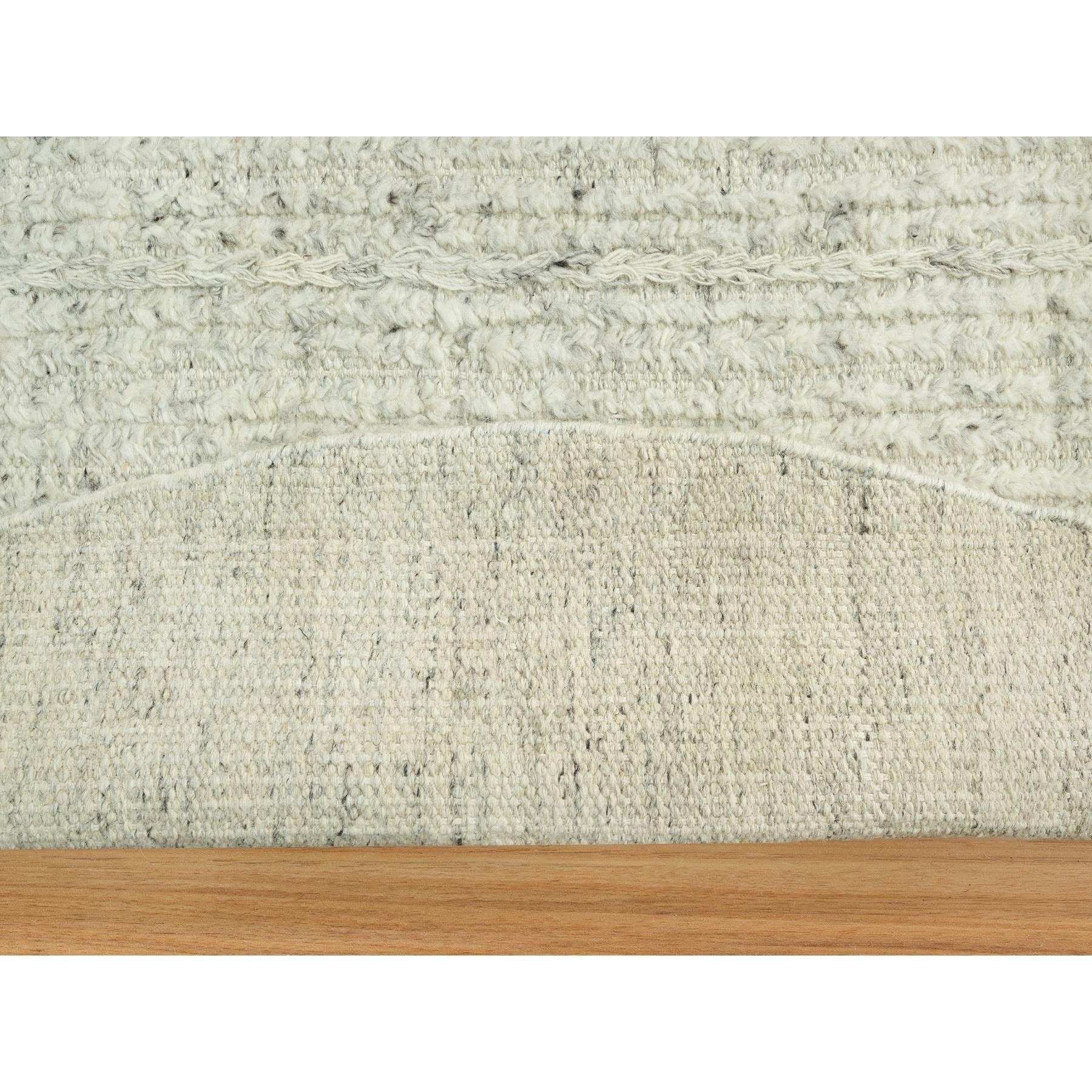 Indian 10'x10' Halo Gray Organic Wool Cord Plain Hand Woven Flat Weave Round Rug For Sale
