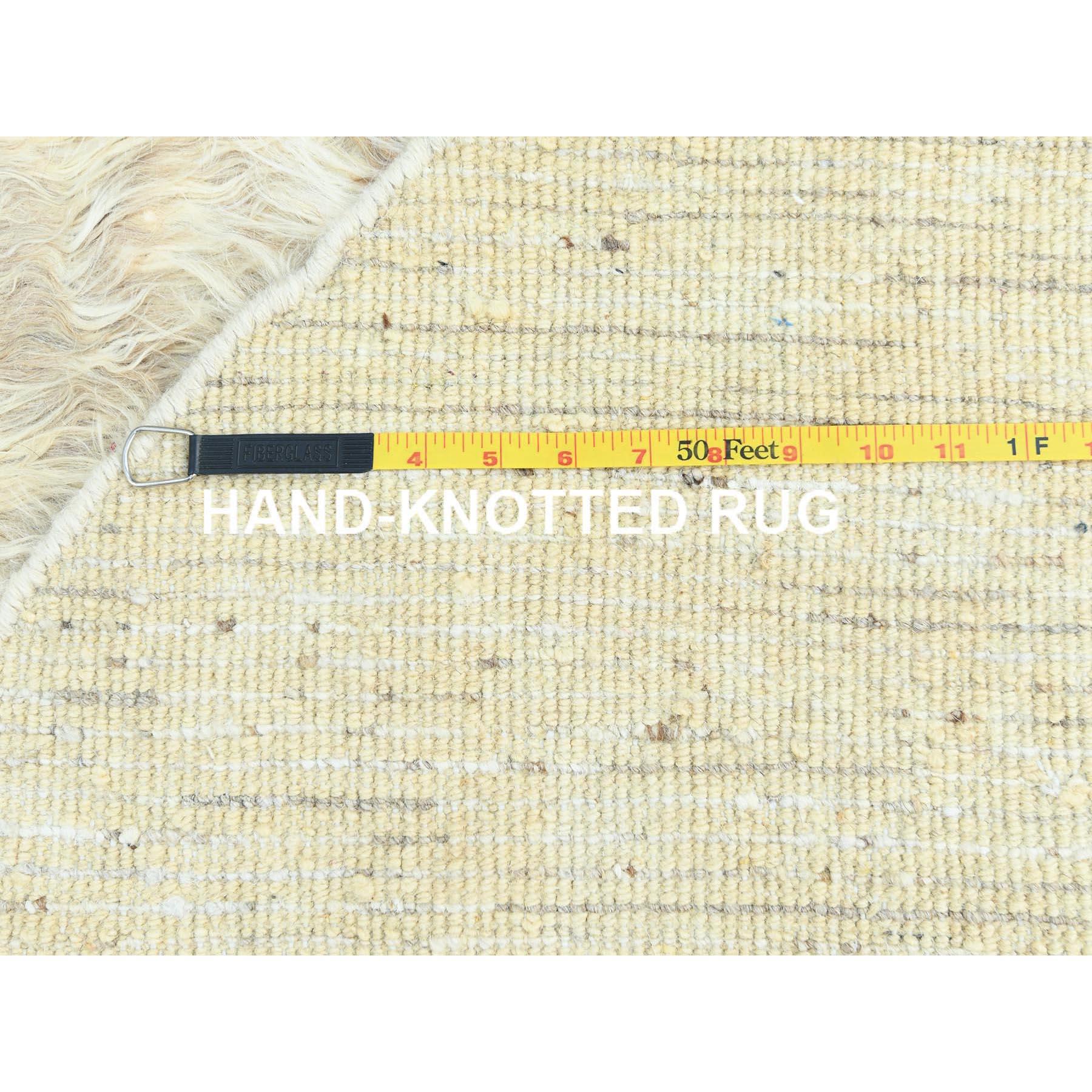 10'x10' Marfil, Alfombra Redonda Ben Ourain Bereber Marroquí de Lana Orgánica Anudada a Mano en venta 4
