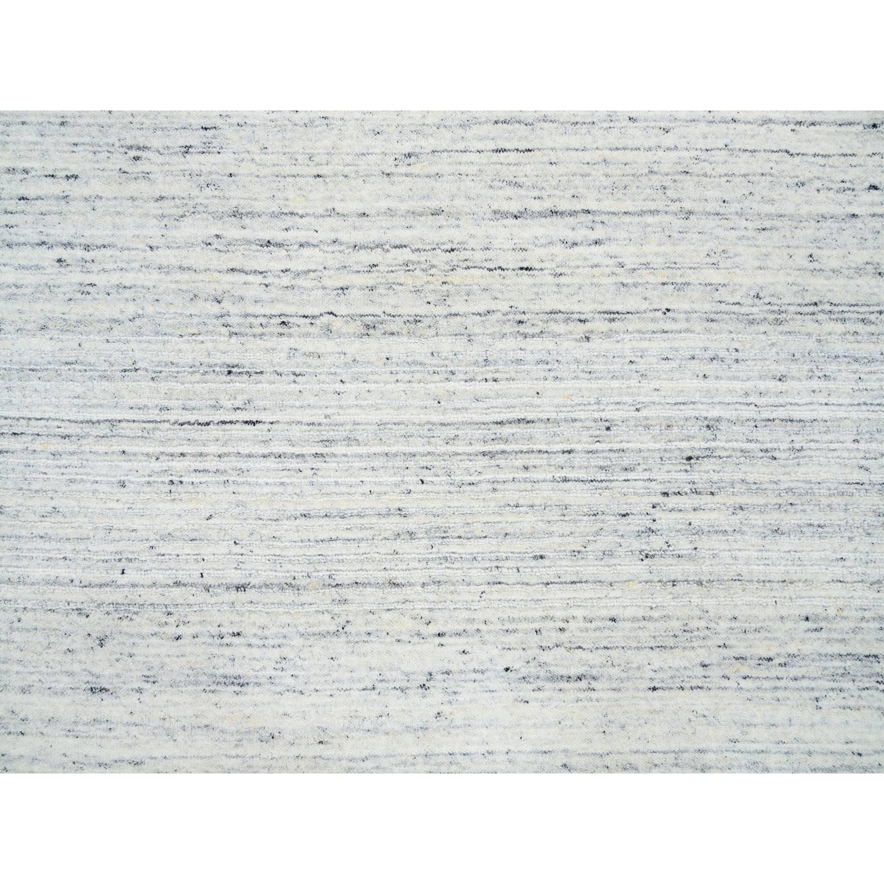 10'x10' Elfenbein, handgefalteter, runder Teppich in schlichtem, modernem Striae-Design aus Bio-Wolle, Elfenbein im Angebot 1