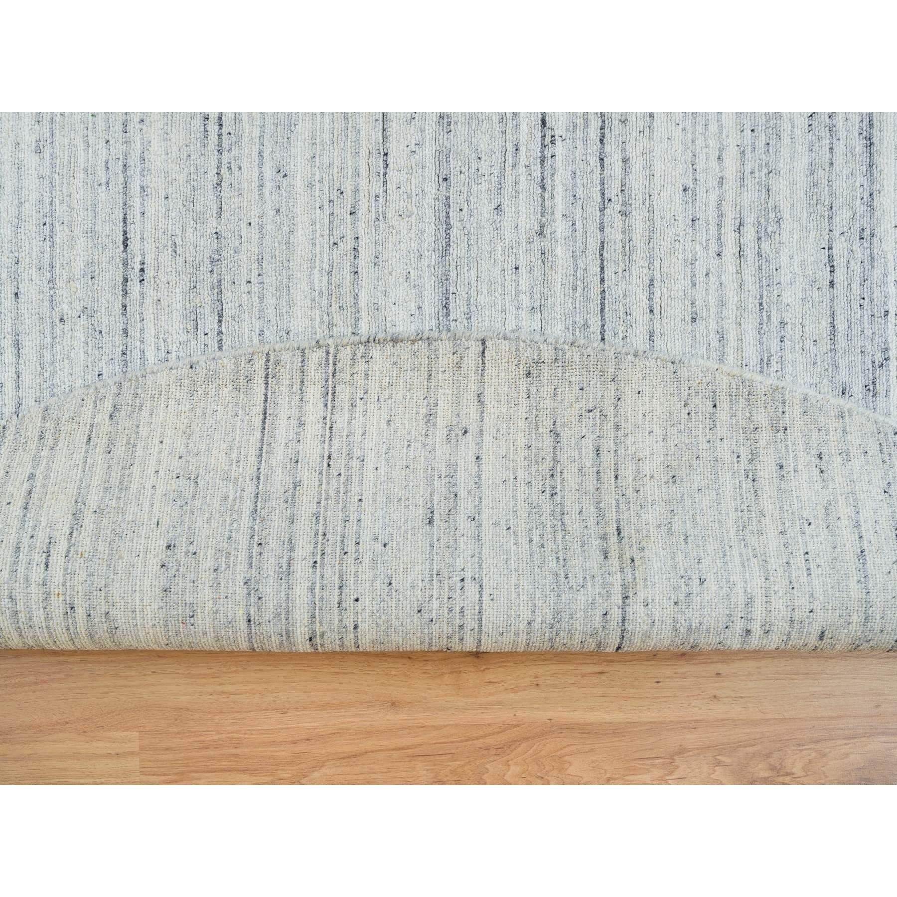 Indiano 10'x10' Avorio, Tappeto rotondo in pura lana, tessuto a mano con disegno a righe moderno e semplice in vendita