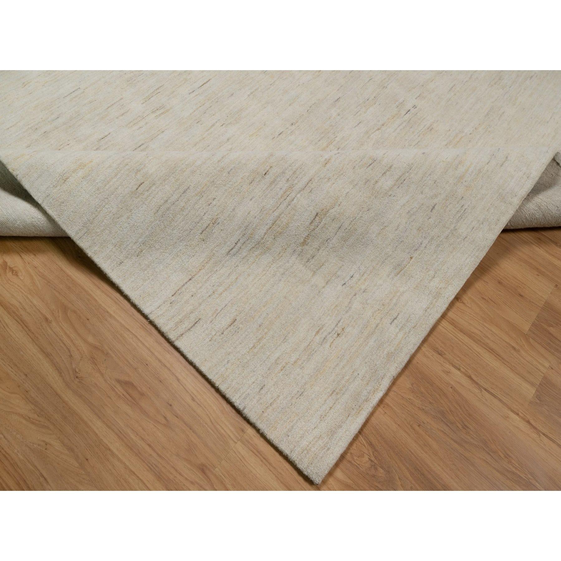 Alfombra cuadrada de lana anudada a mano Lori Buft Gabbeh de diseño moderno marfil de 10 x 10 pies Siglo XXI y contemporáneo en venta